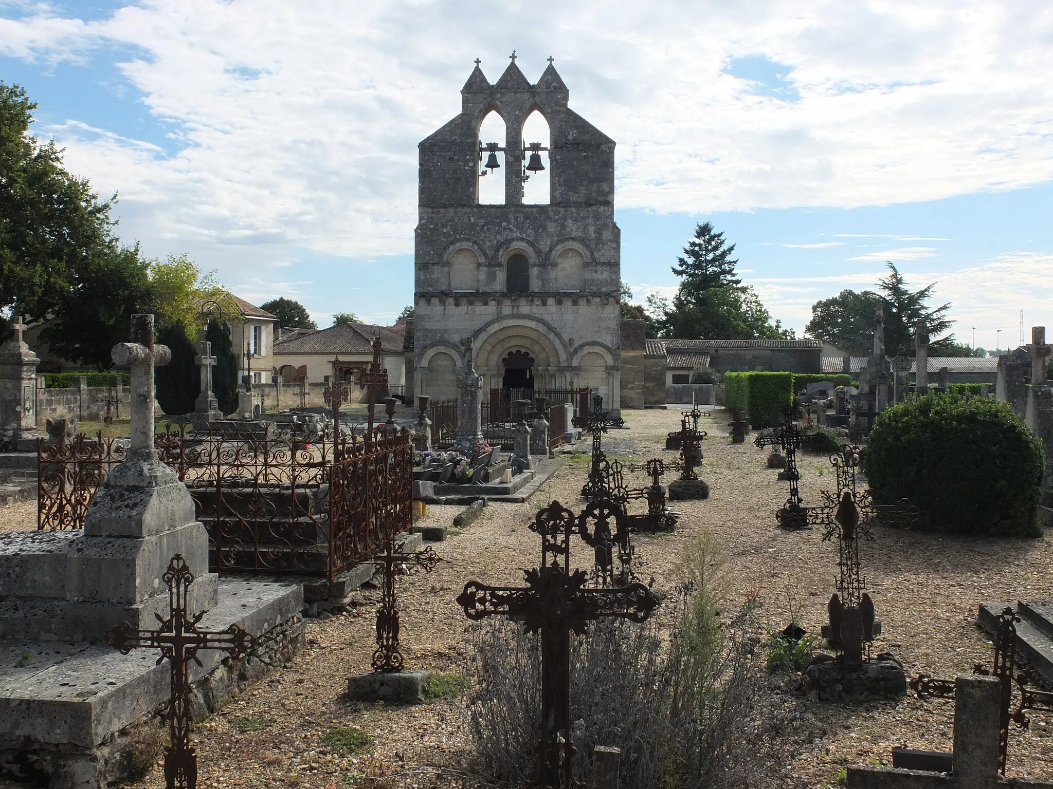 Photo showing: Church Saint Jean-Baptiste in Lalande de Pomerol, France
