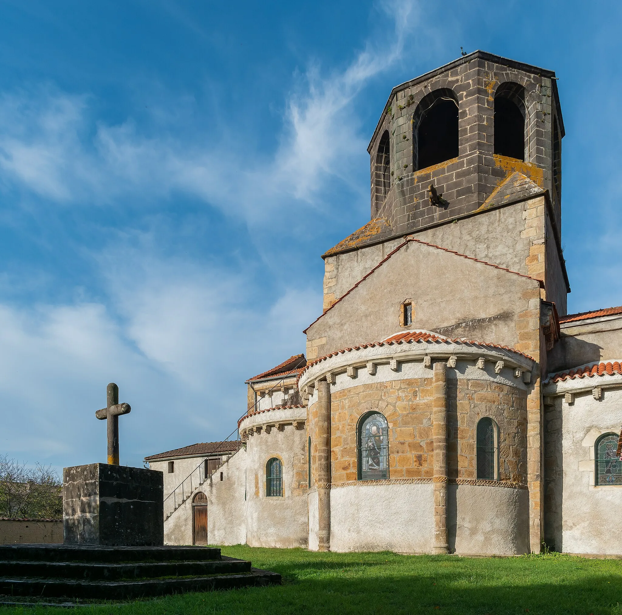 Photo showing: Finding of Saint Stephen church in Luzillat, Puy-de-Dôme, France