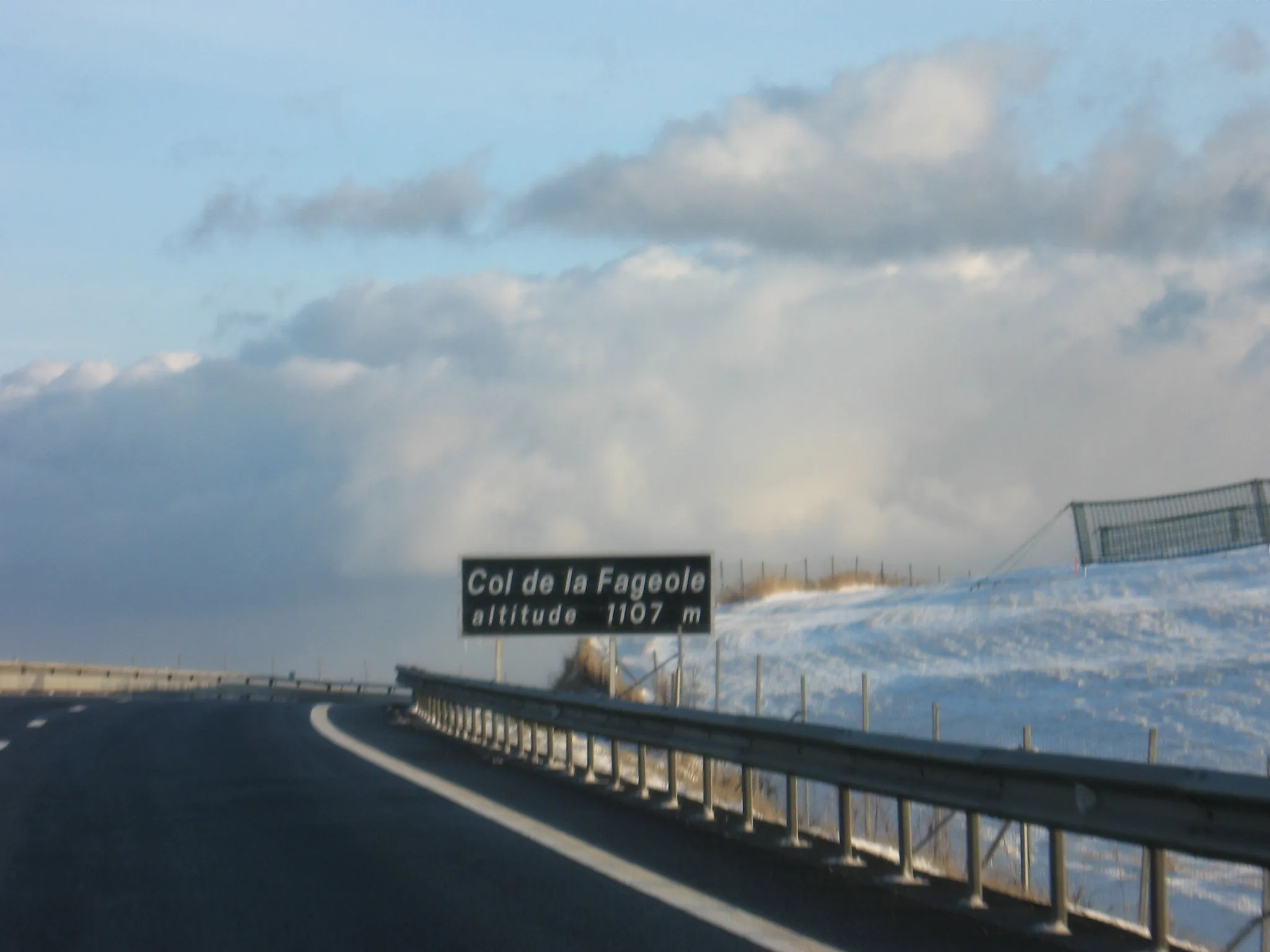 Photo showing: A75, col de la Fageole, 1107 m