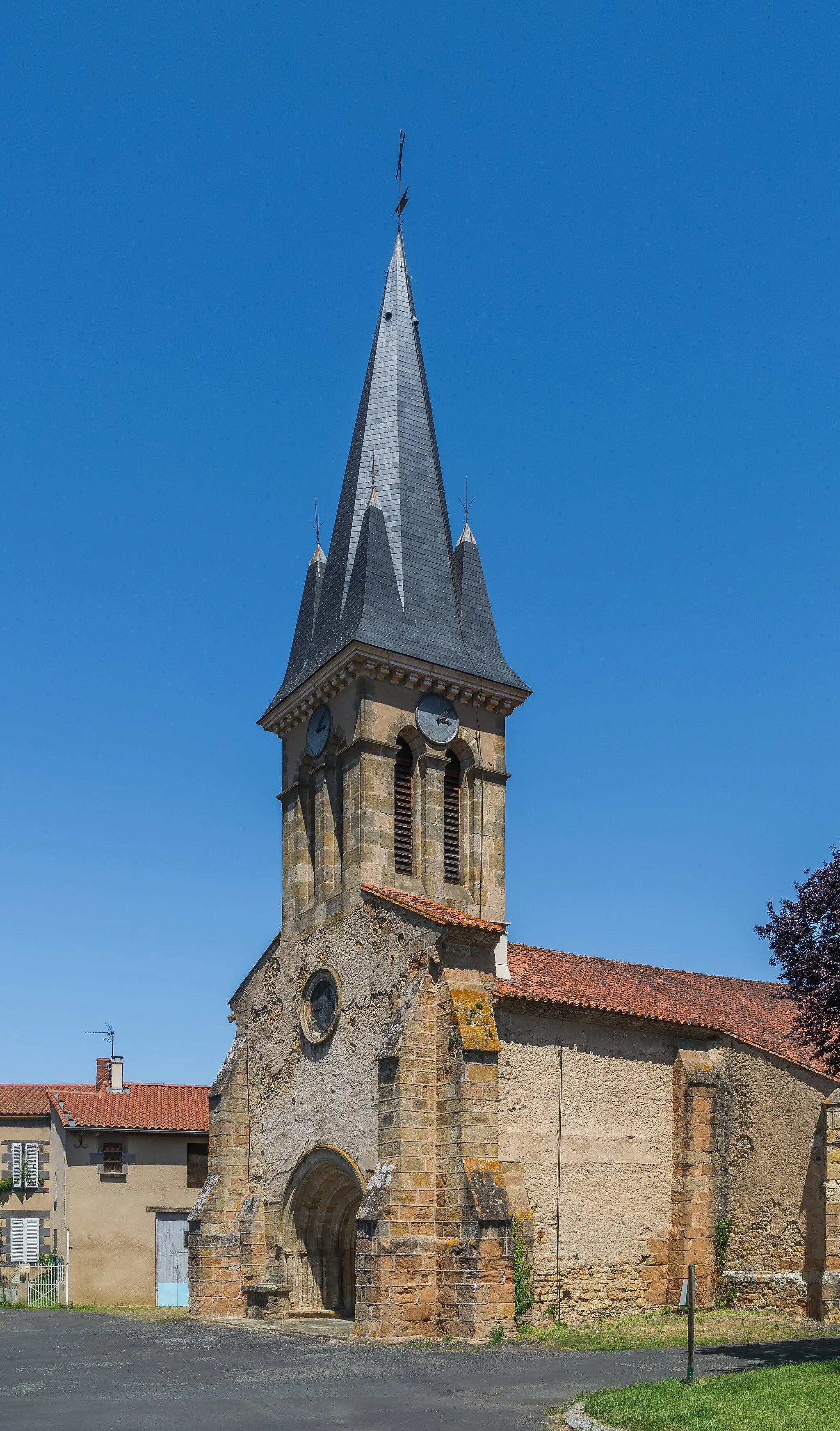 Photo showing: This building is inscrit au titre des monuments historiques de la France. It is indexed in the base Mérimée, a database of architectural heritage maintained by the French Ministry of Culture, under the reference PA00092491 .