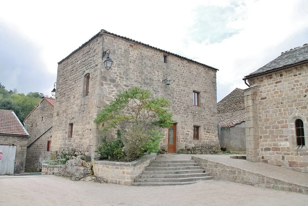 Photo showing: le Village