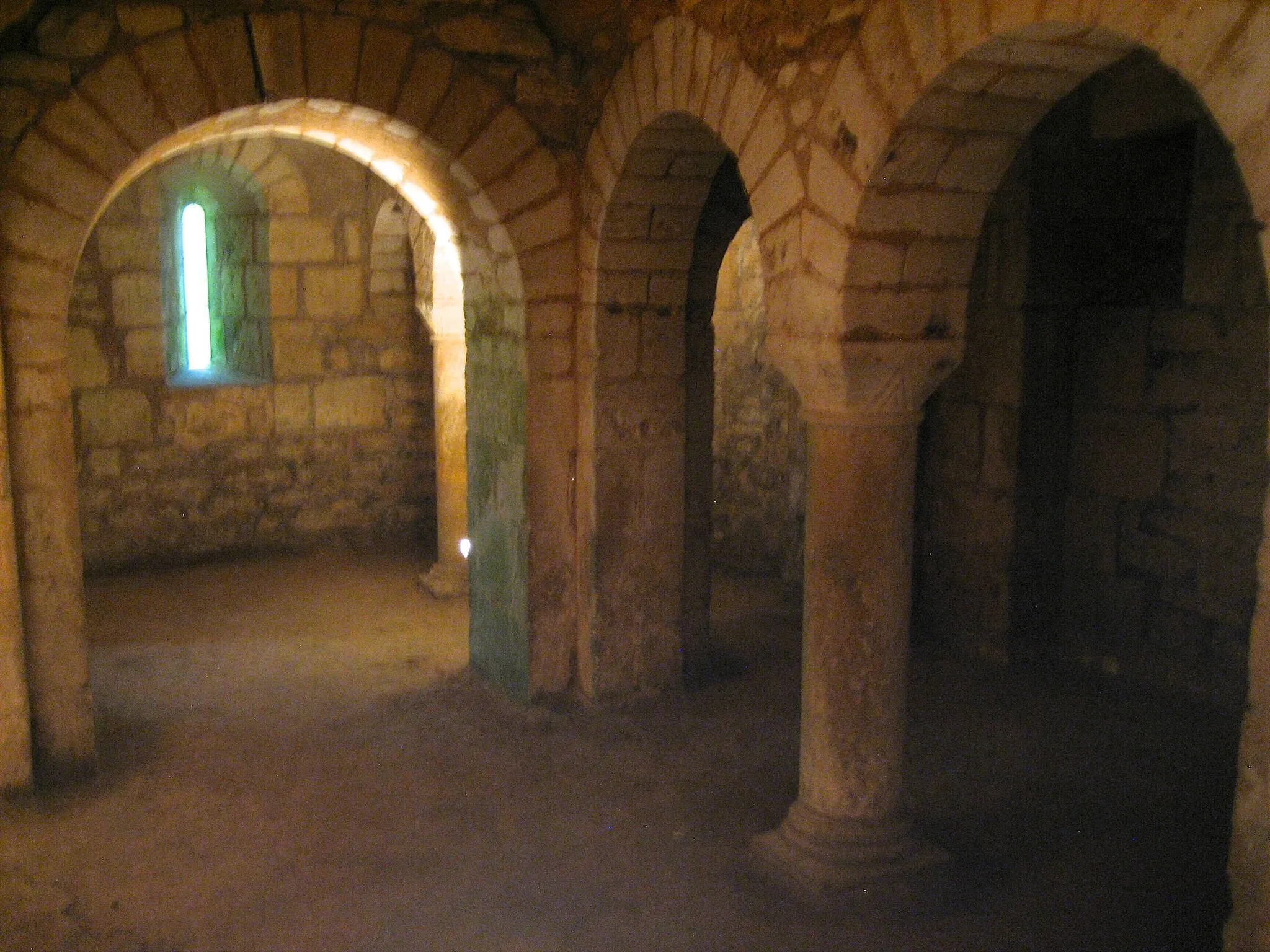 Photo showing: Église de Saint-Hilaire en Lignières Crypte