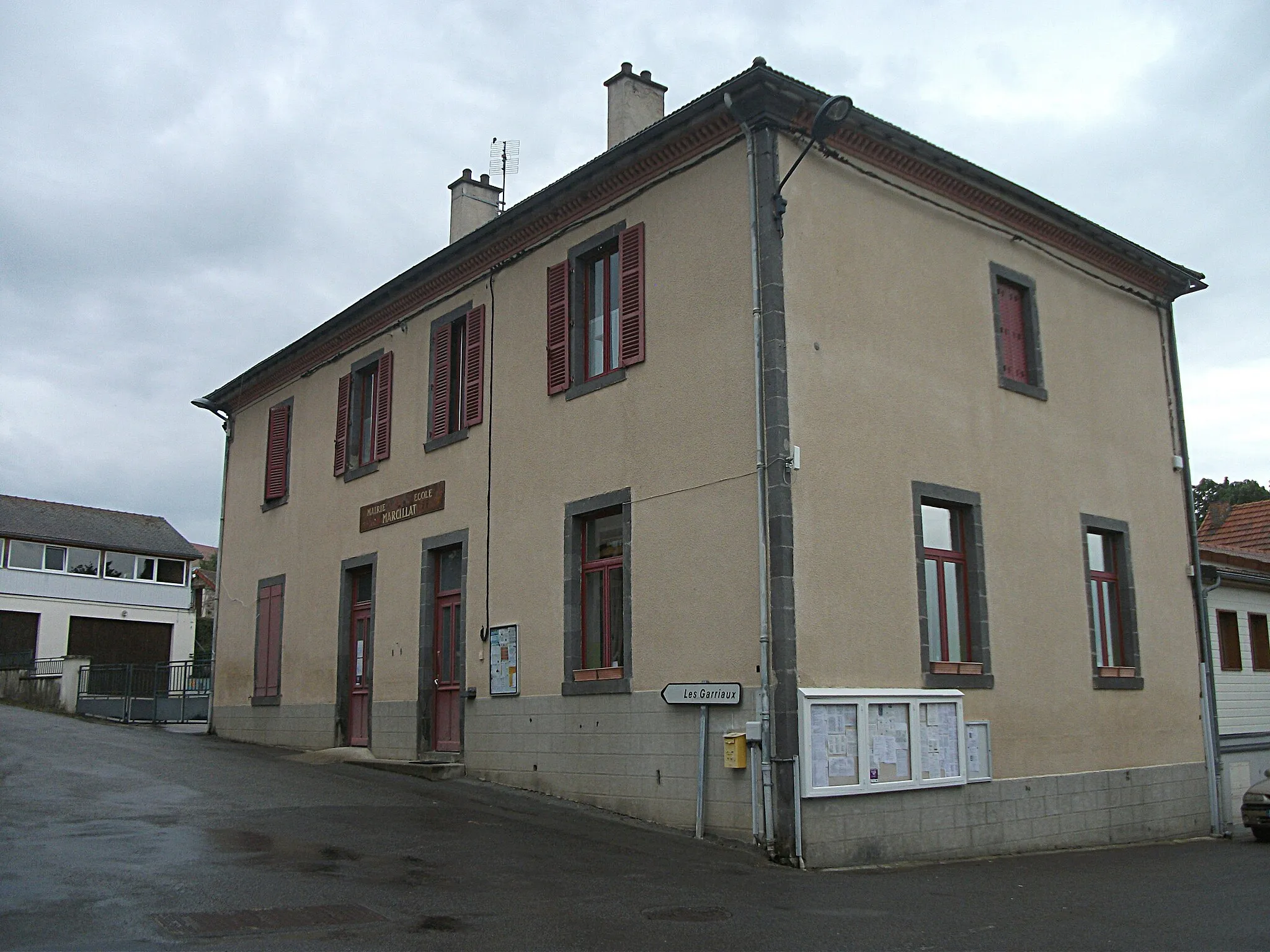 Photo showing: Town hall of Marcillat, Puy-de-Dôme, Auvergne-Rhône-Alpes, France. [18491]