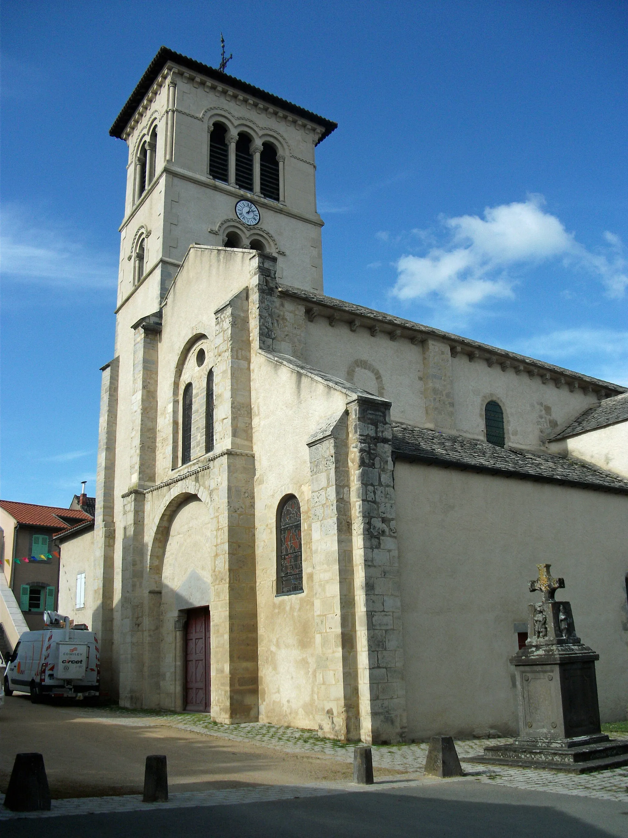 Photo showing: Part of church of Artonne, Puy-de-Dôme, Auvergne-Rhône-Alpes, France [10873]