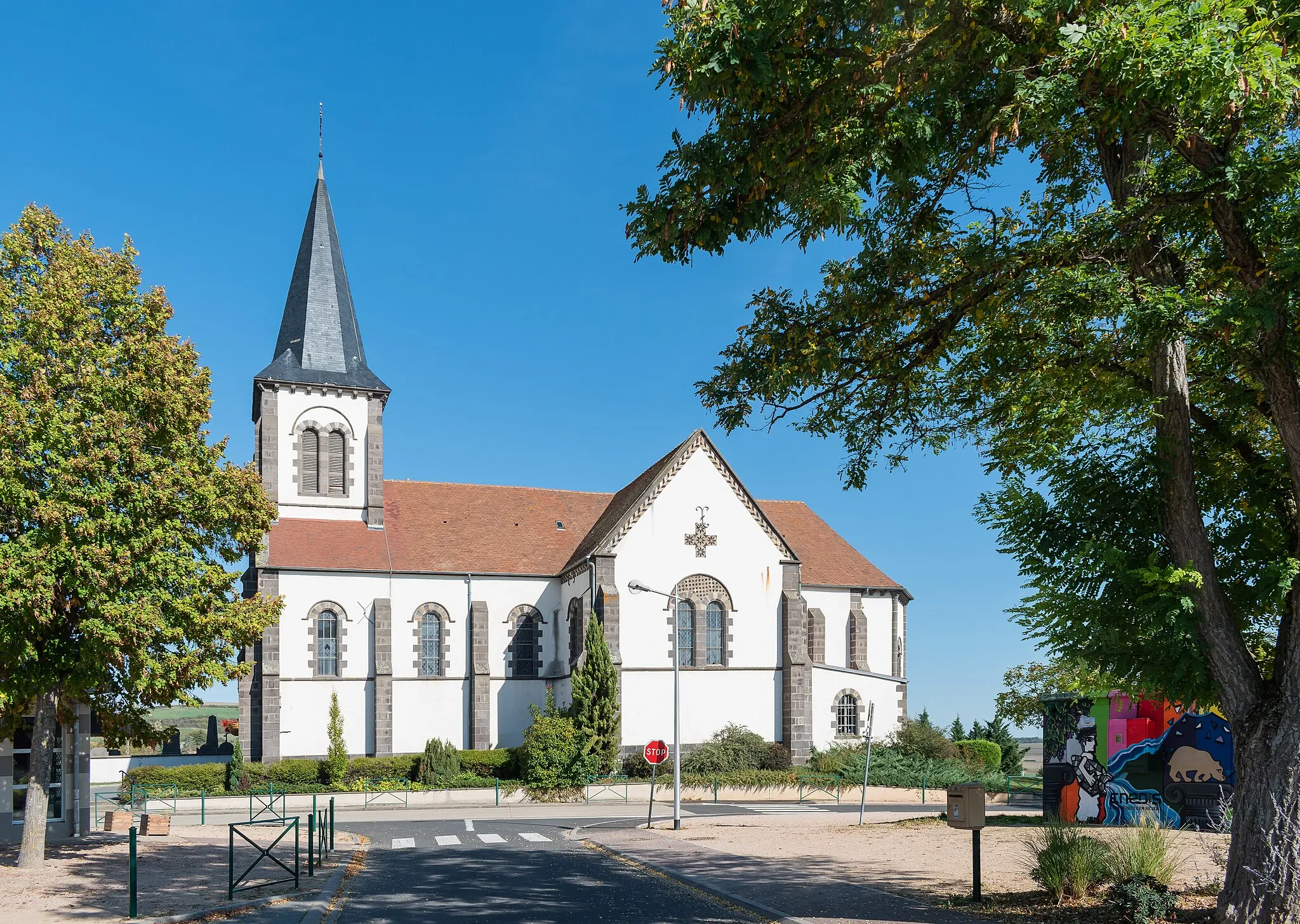 Photo showing: Saint Gall church in Beauregard-Vendon, Puy-de-Dôme, France