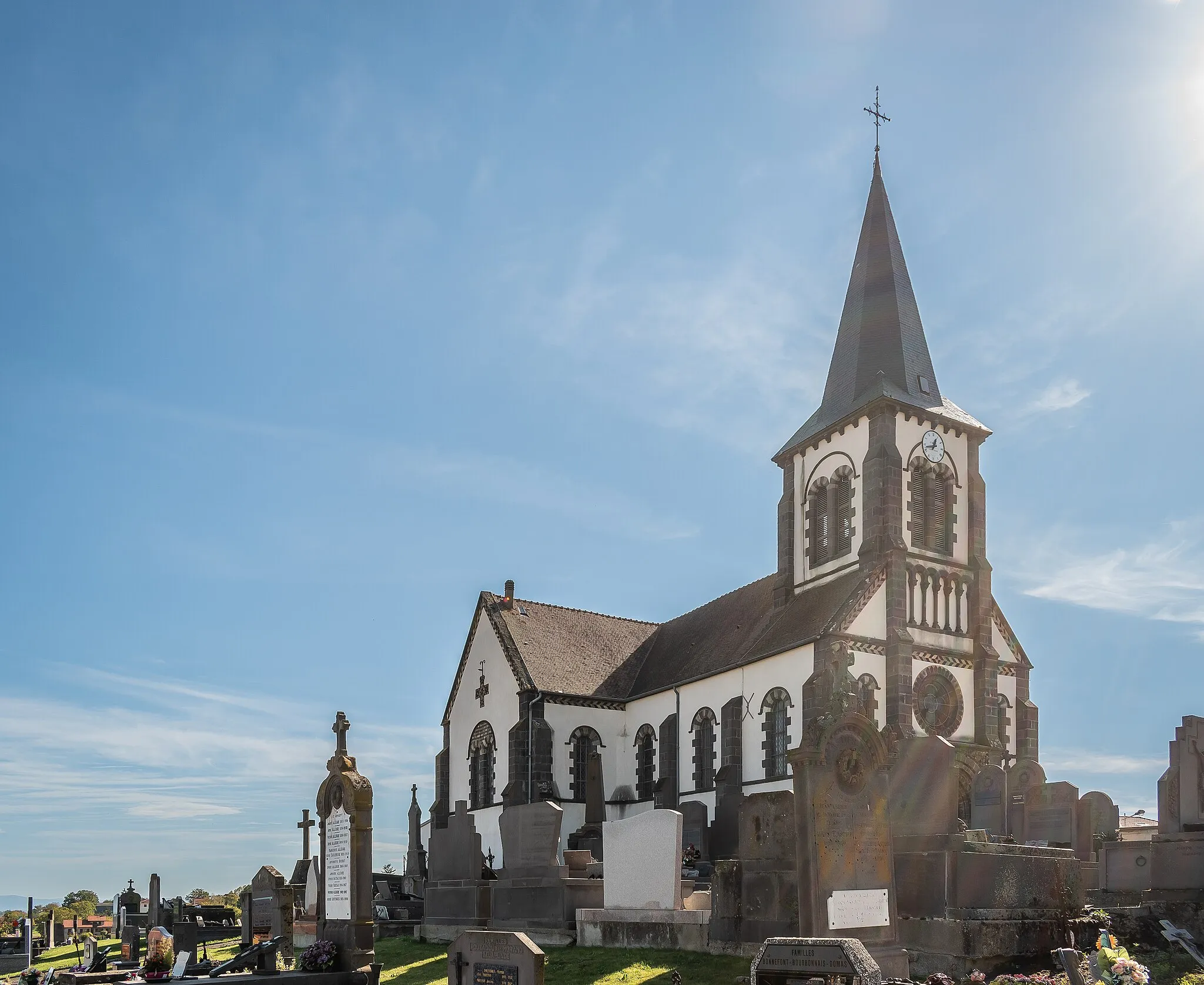 Photo showing: Saint Gall church in Beauregard-Vendon, Puy-de-Dôme, France