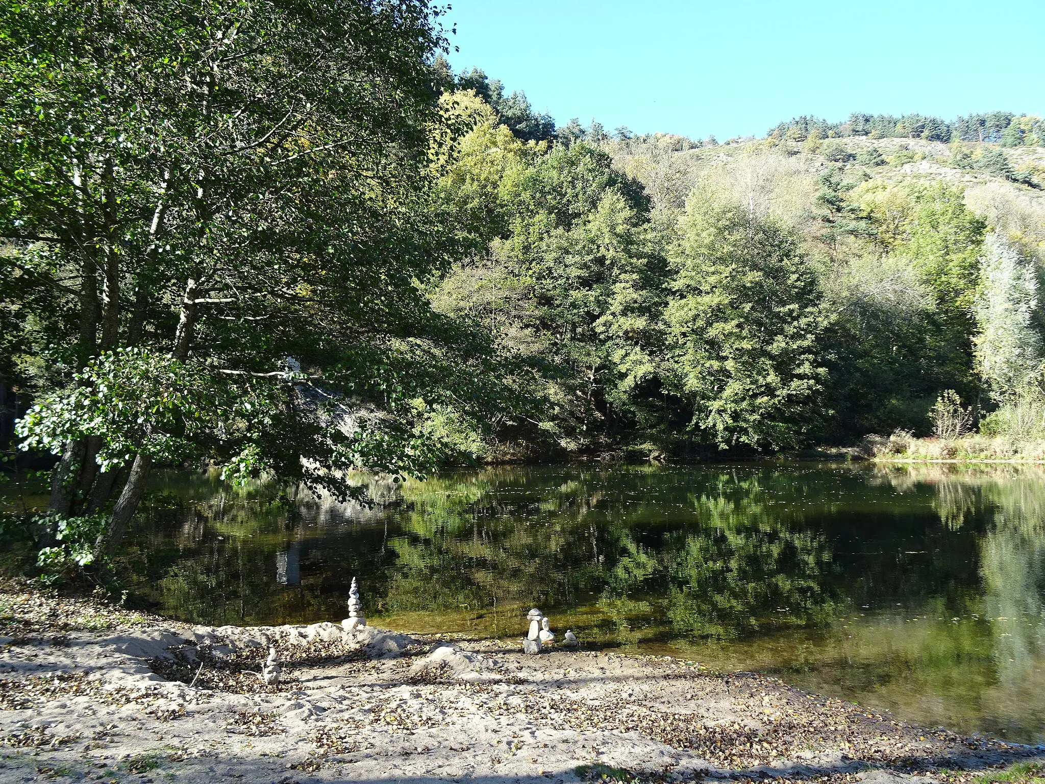 Photo showing: L'Allier au Pont d'Alleyras, en Haute-Loire