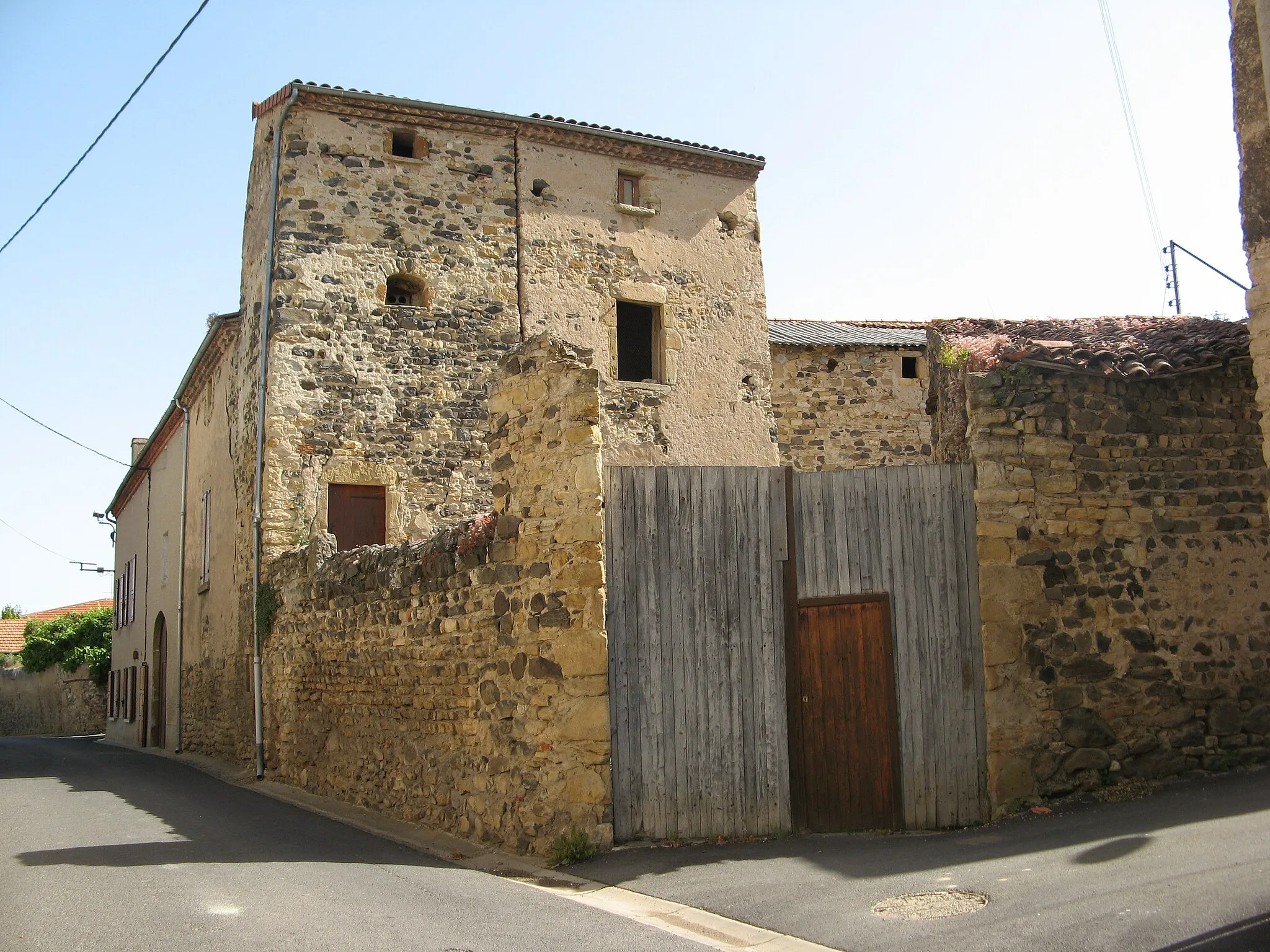 Photo showing: Gignat, pigeonnier