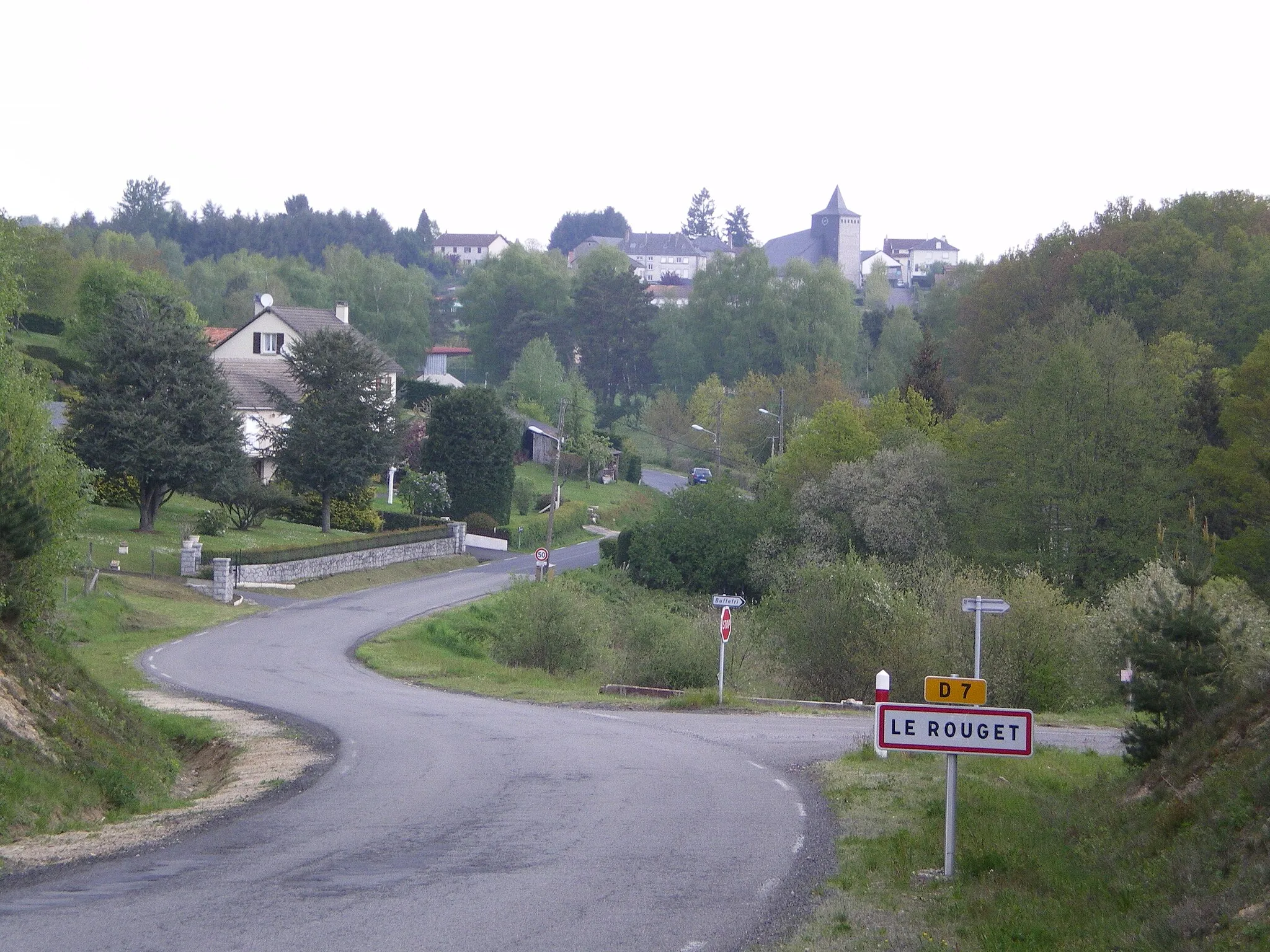 Photo showing: Le Rouget, Cantal, France