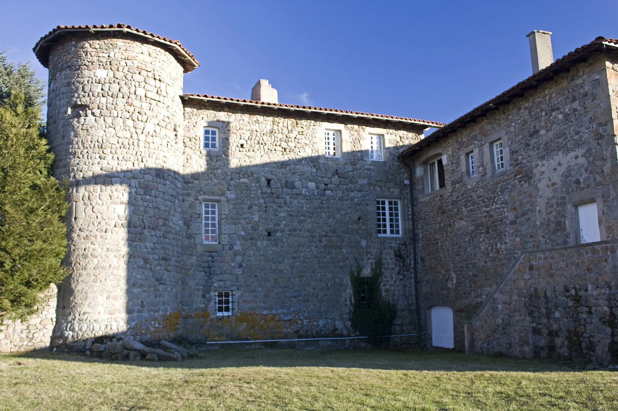 Photo showing: Castle of Valprivas: West Face.