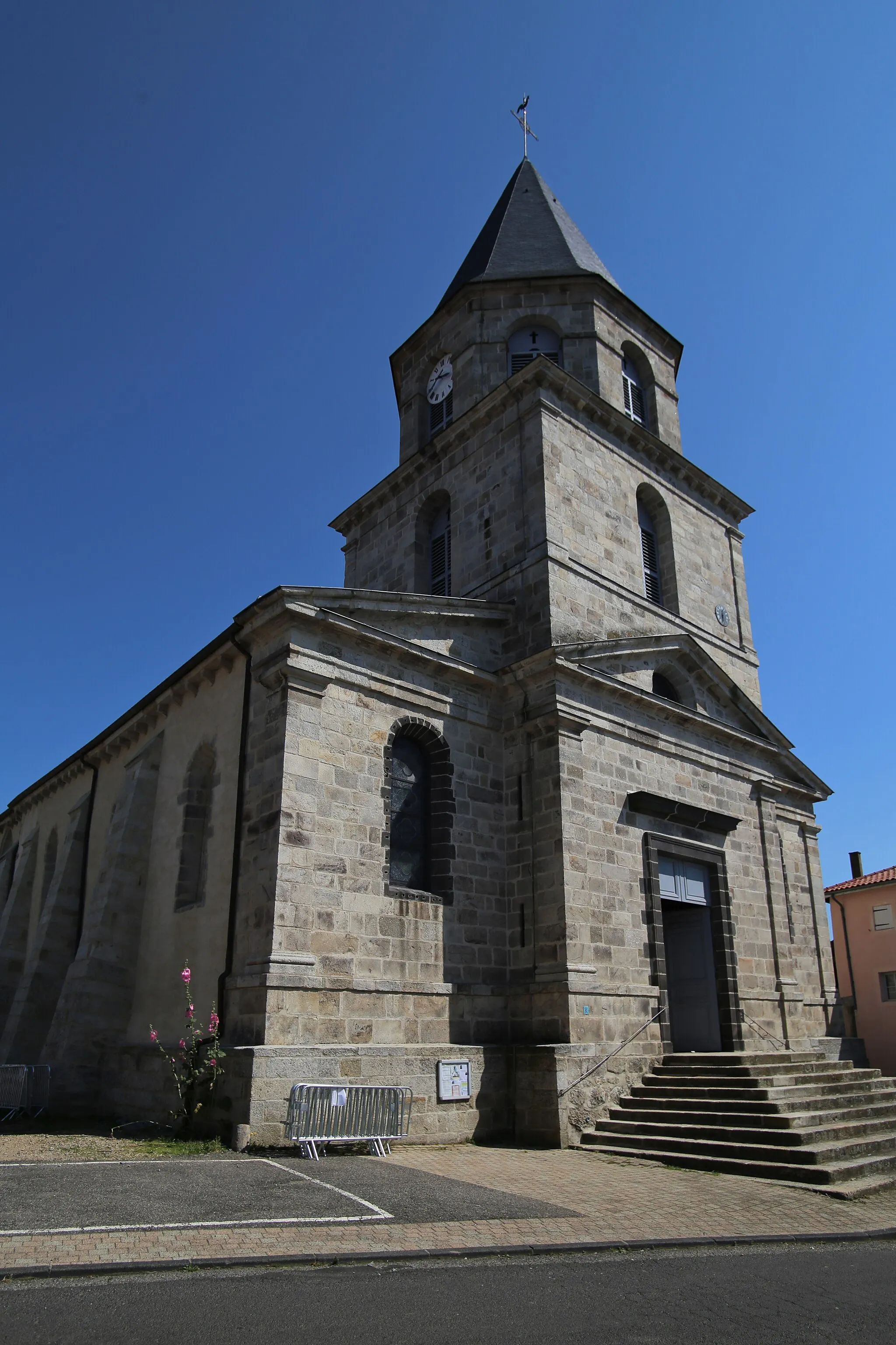 Photo showing: Église Saint-Maurice de Vollore-Ville.