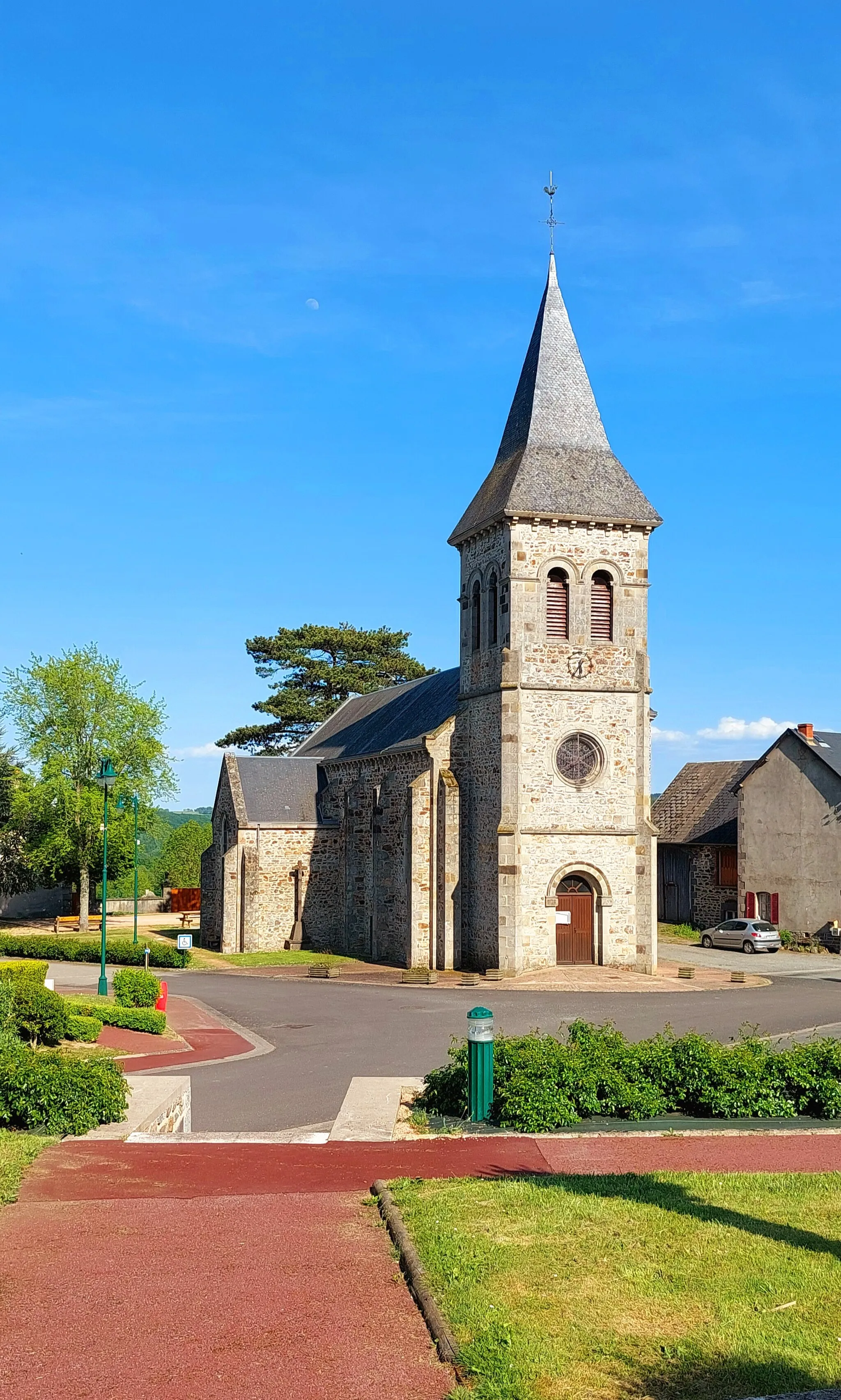 Photo showing: Église Saint Hilaire - Ayat sur Sioule - Puy de Dôme - France