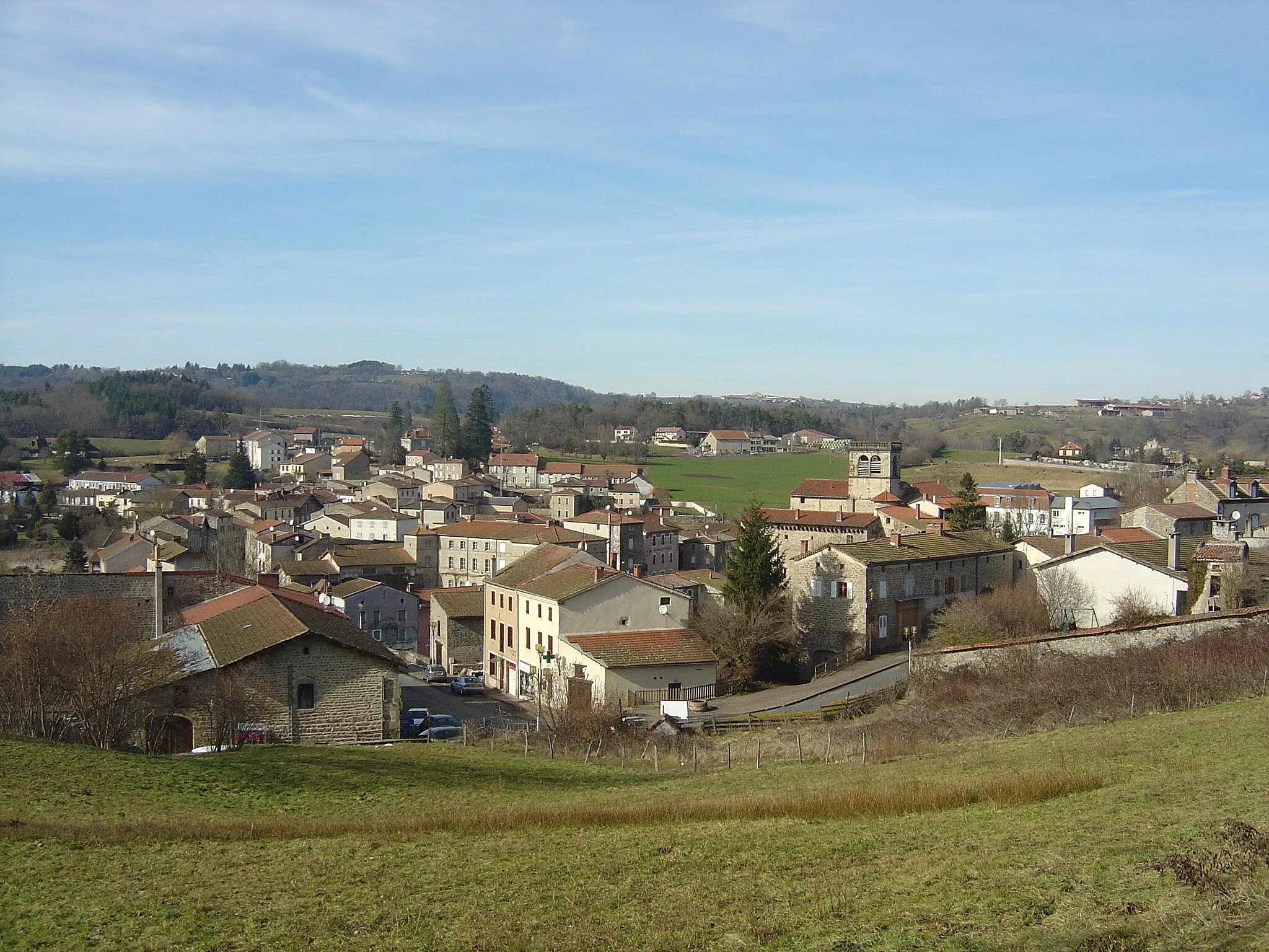 Photo showing: Vue générale de Saint-Dier d'Auvergne