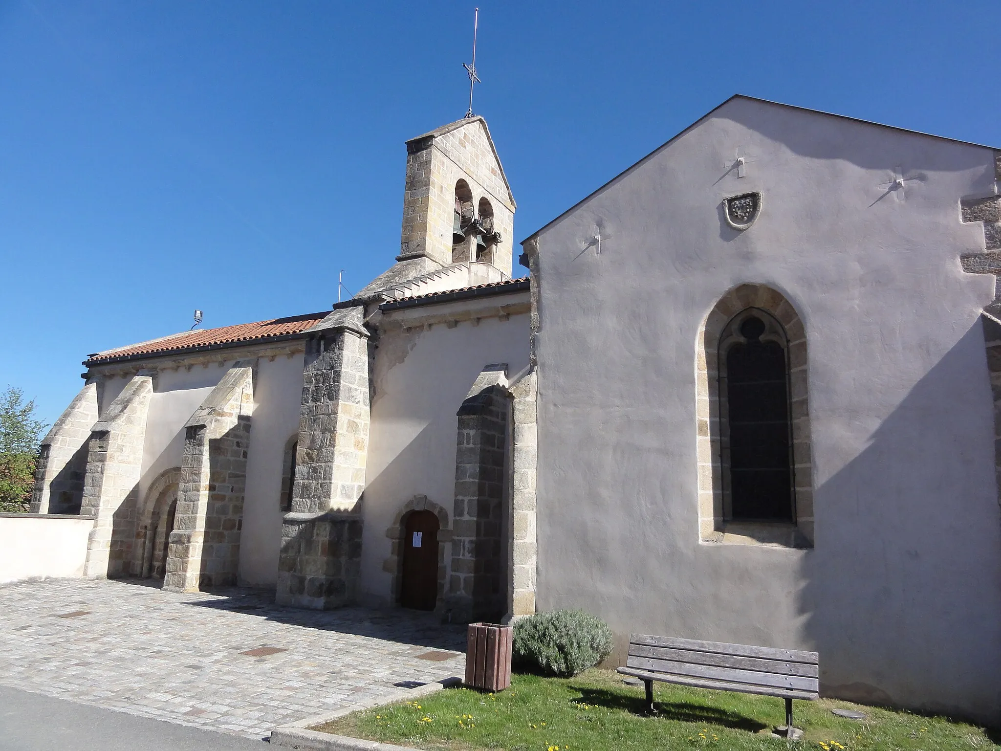 Photo showing: Saint-Maigner (Puy-de-Dôme) église