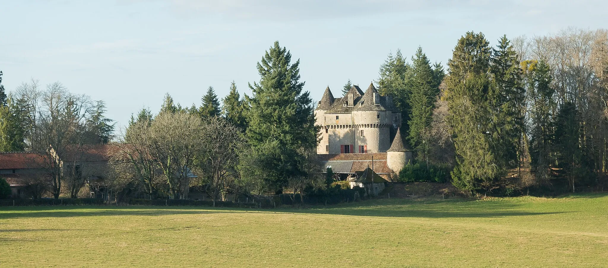 Photo showing: Château de Grugnac in commune of Sousceyrac-en-Quercy, Lot, France