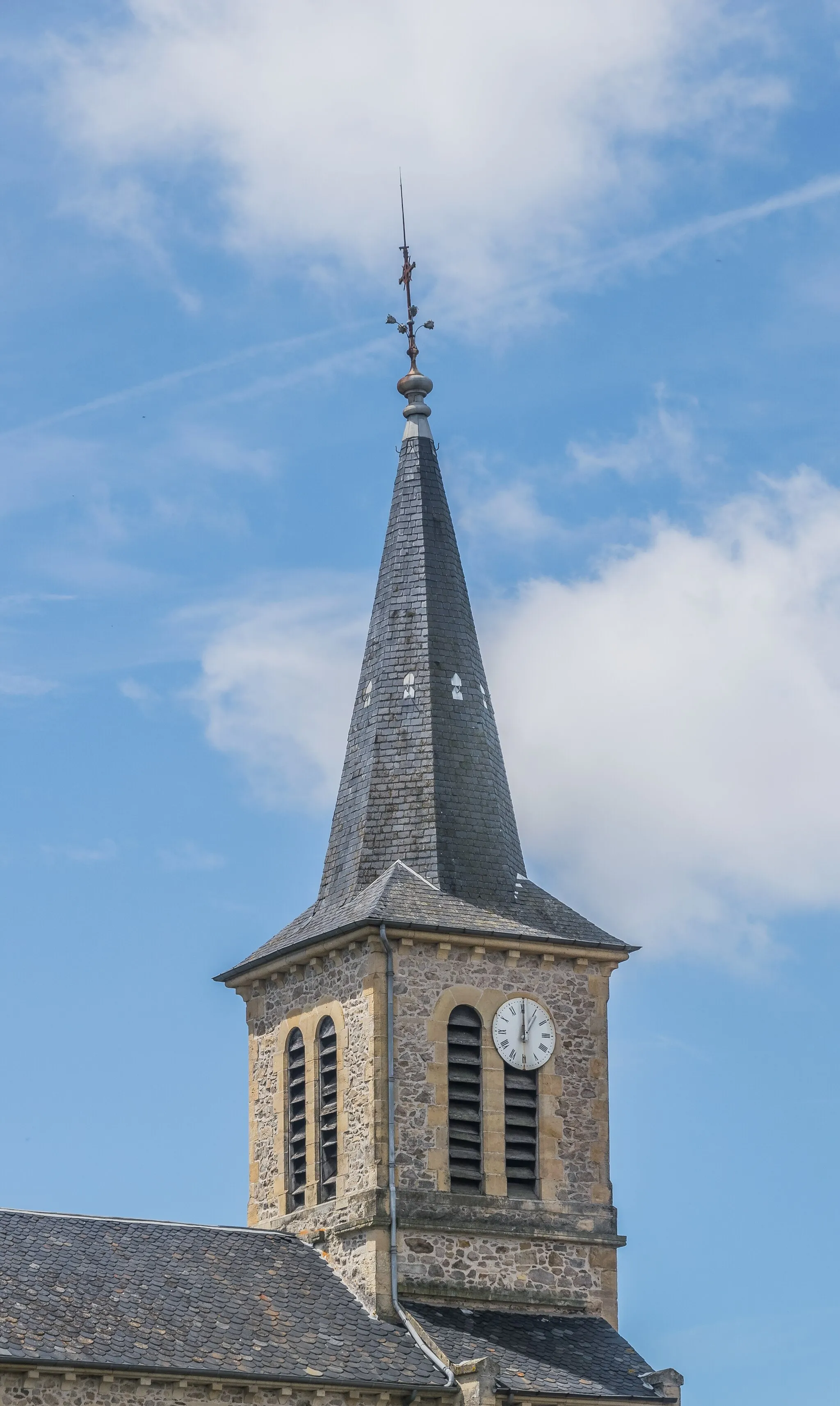 Photo showing: Bell tower of the church in Galgan, Aveyron, France