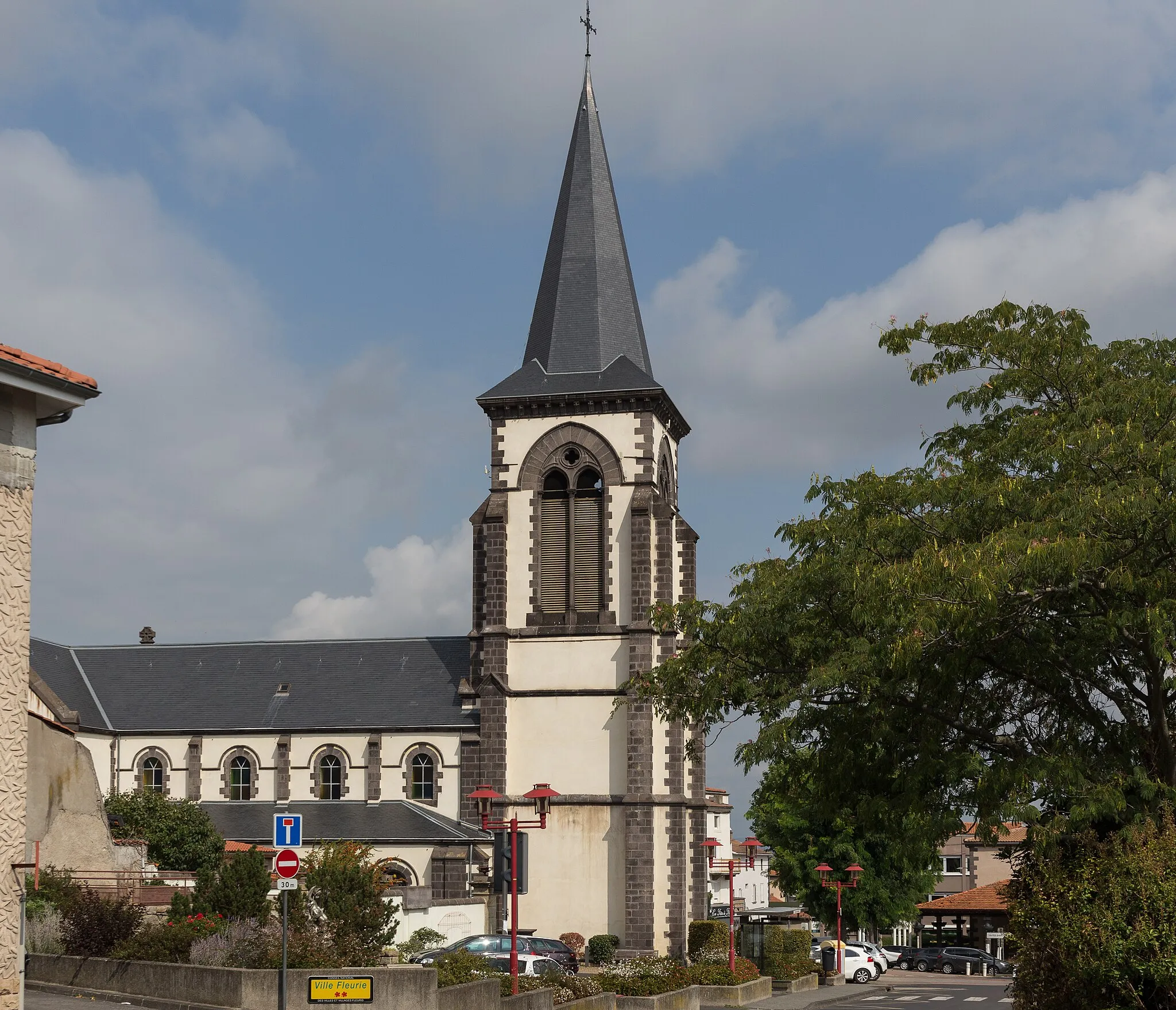 Photo showing: Église de l'Invention-de-Saint-Étienne à Lempdes.