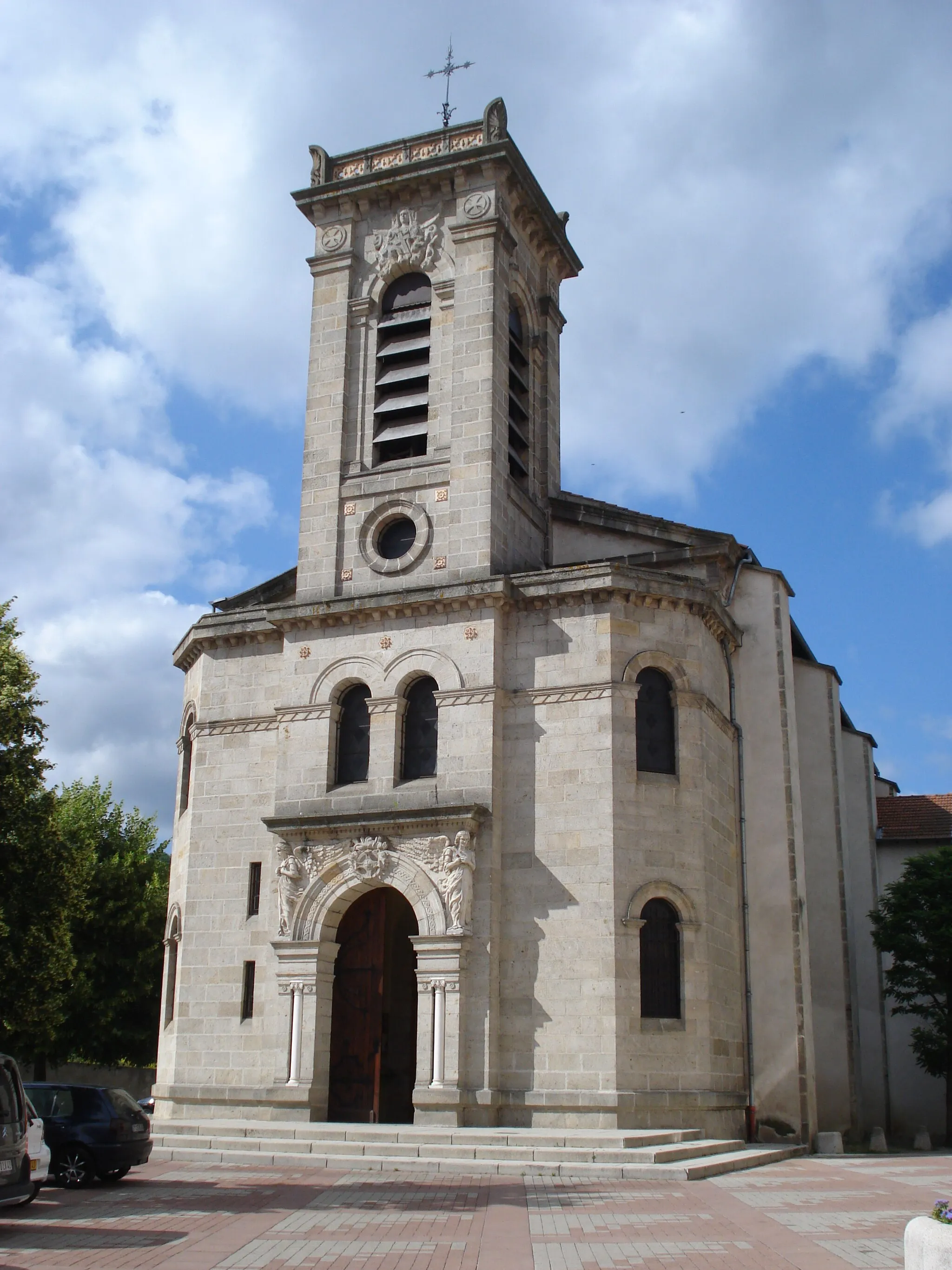 Photo showing: Brives-Charensac (Haute-Loire, Fr), church.