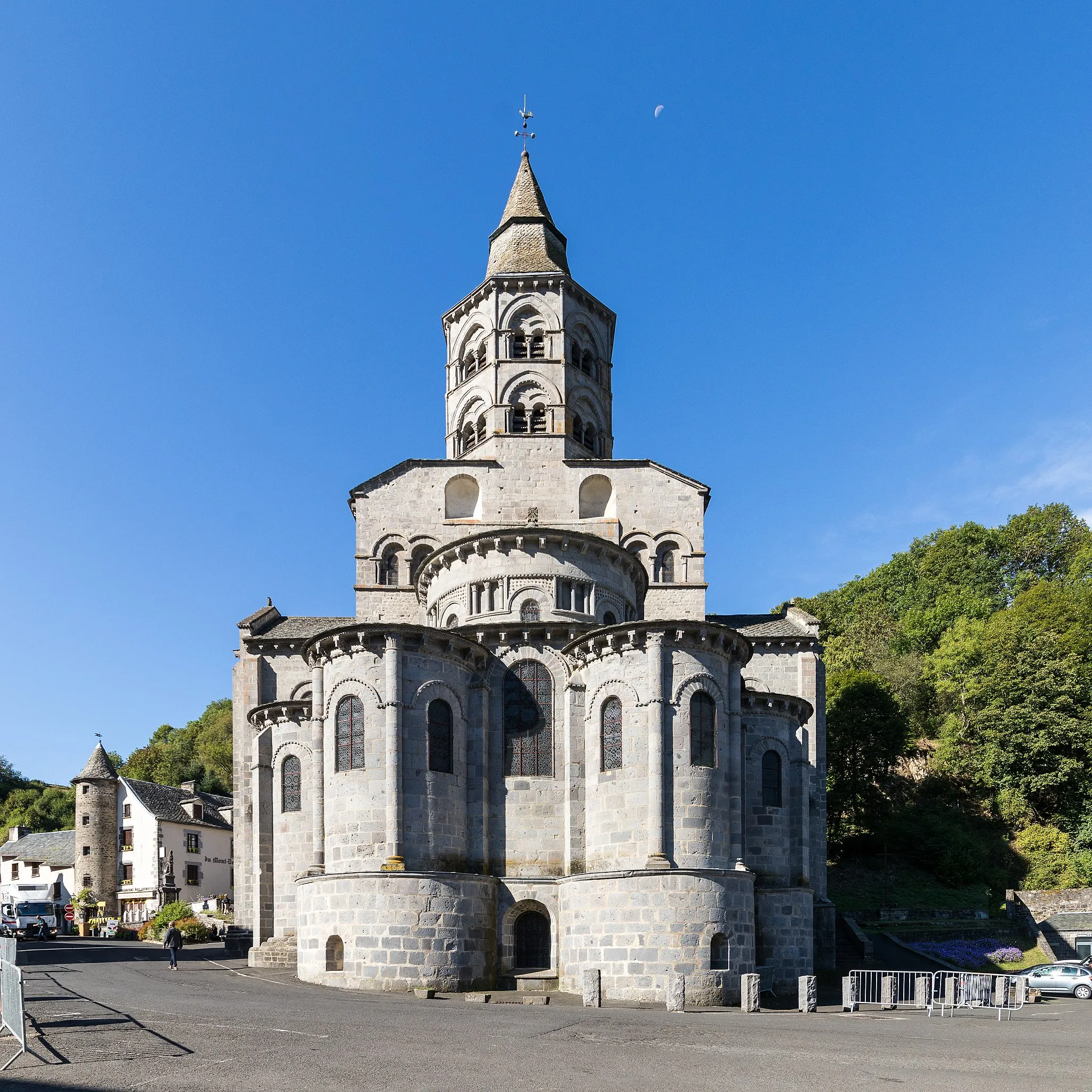 Photo showing: Basilique Notre-Dame d'Orcival