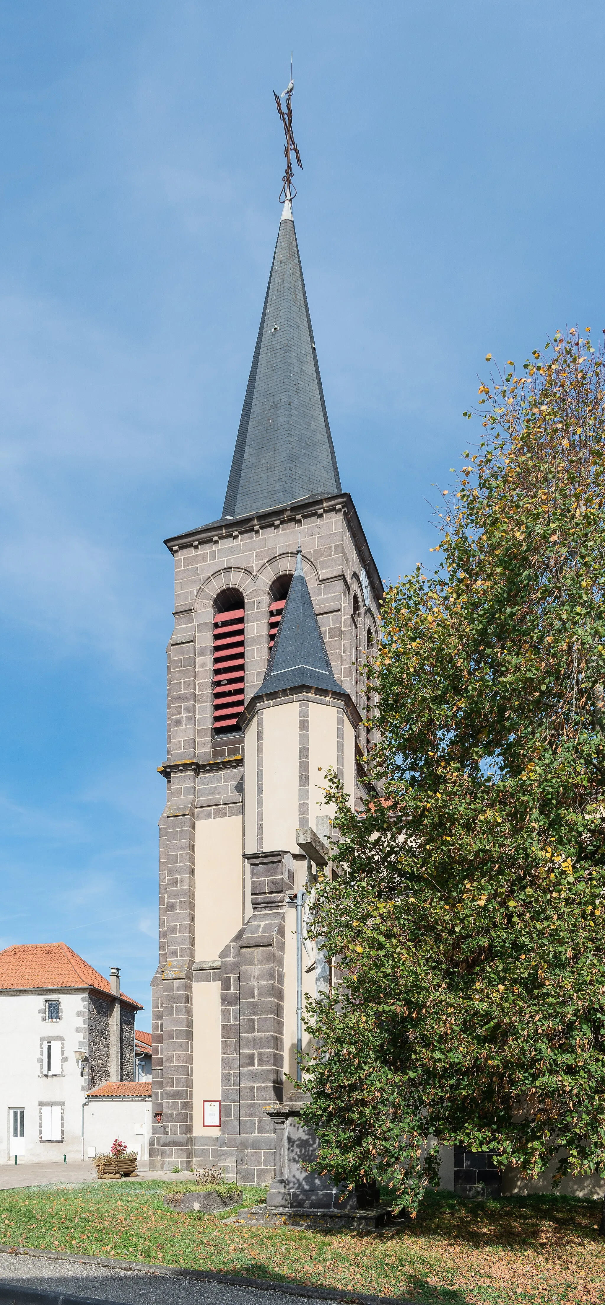 Photo showing: Our Lady of Assumption church in Martres-sur-Morge, Puy-de-Dôme, France