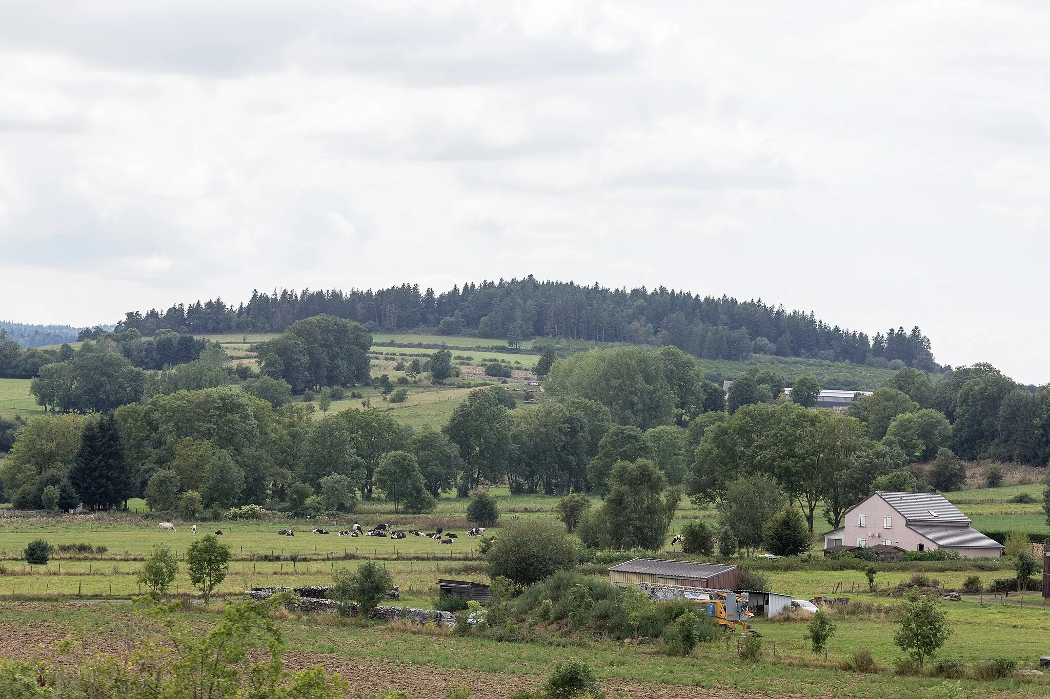 Photo showing: Le puy de l'Enfer vu depuis la Garandie à Aydat.