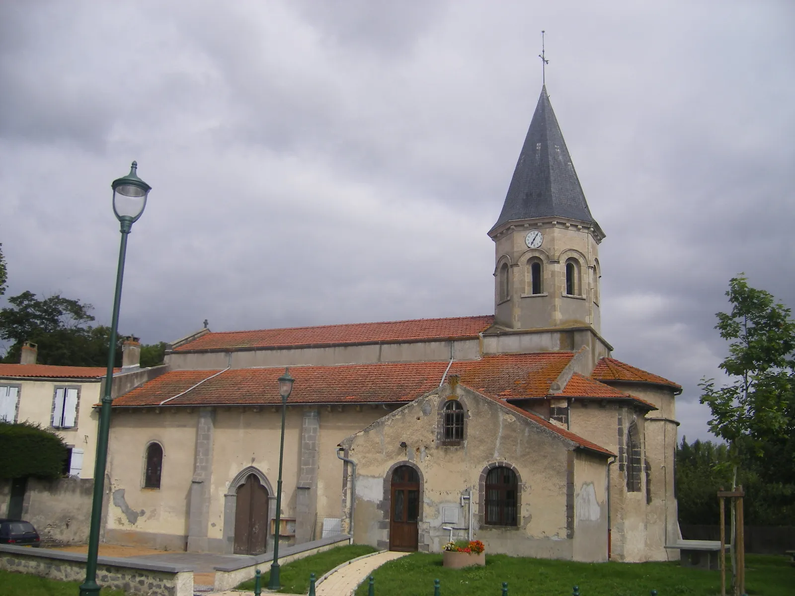 Photo showing: Varennes-sur-Morgue