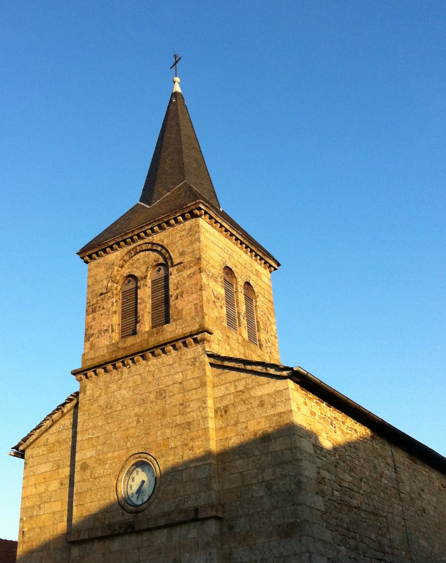 Photo showing: Church of Saint-Bonnet-le-Froid.