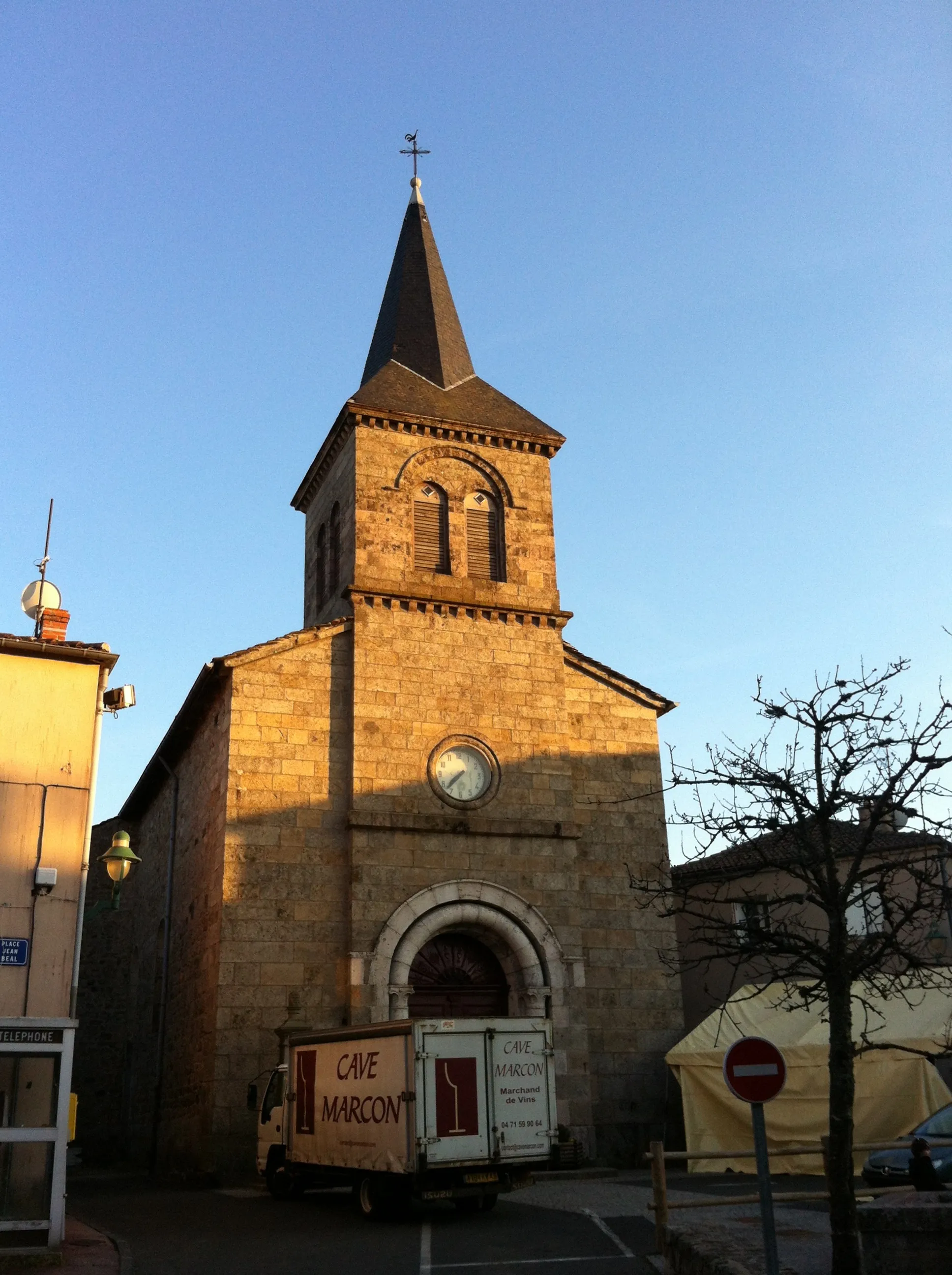 Photo showing: Church of Saint-Bonnet-le-Froid.