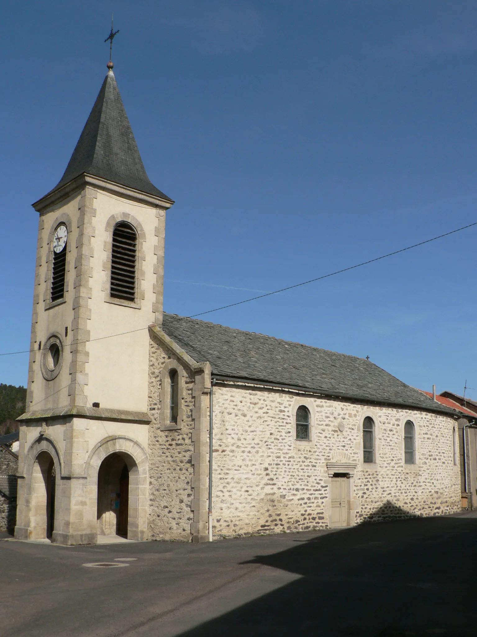 Photo showing: L'église actuelle, qui a remplacé la chapelle des Antonins