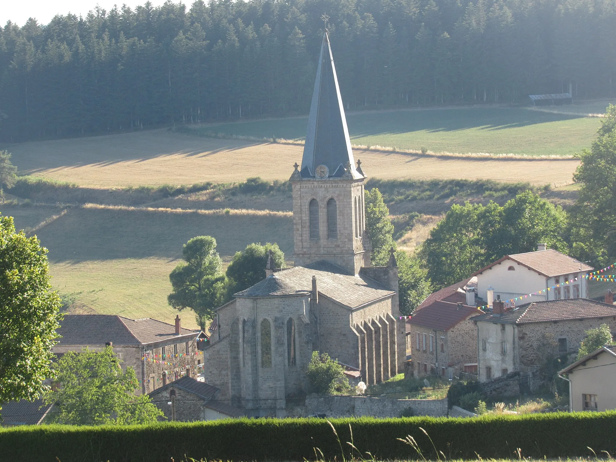 Photo showing: église Saint Julien