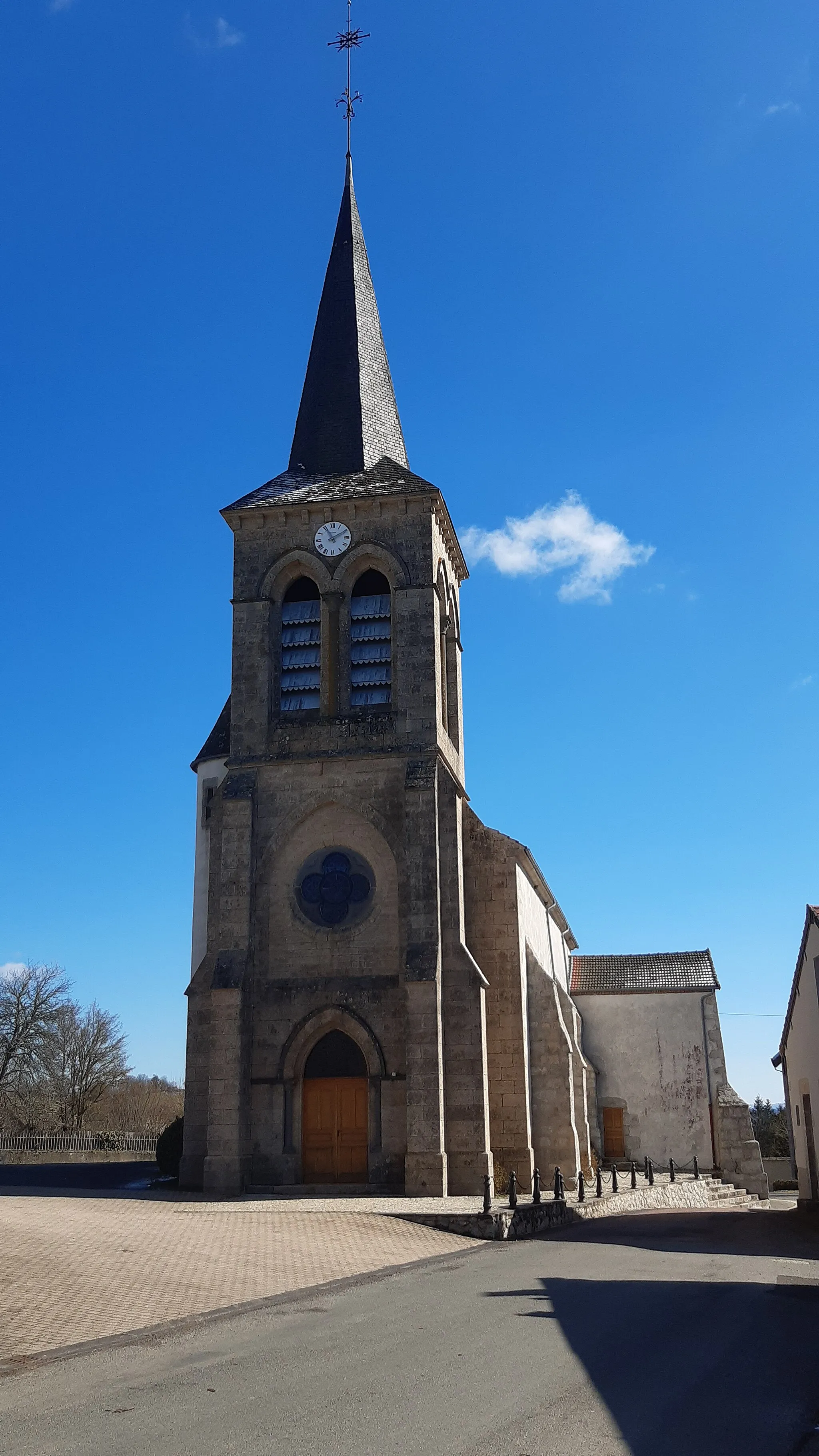 Photo showing: Façade de l'église Saint-Pardoux