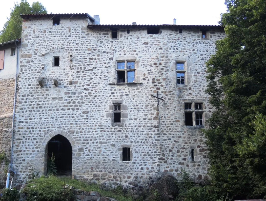 Photo showing: Vocance château façade