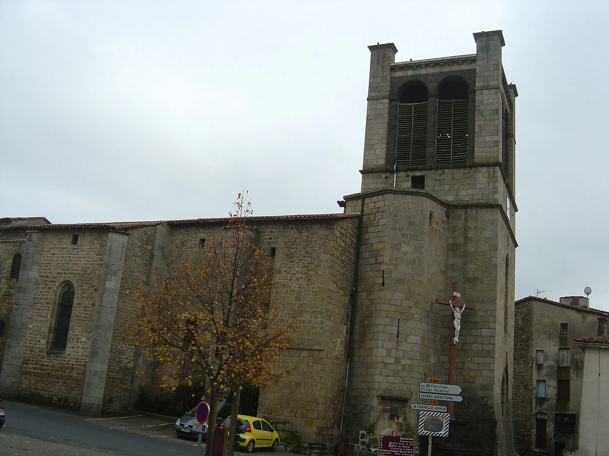 Photo showing: Eglise Saint-Martin à Cunlhat (63-Puy de Dôme)
