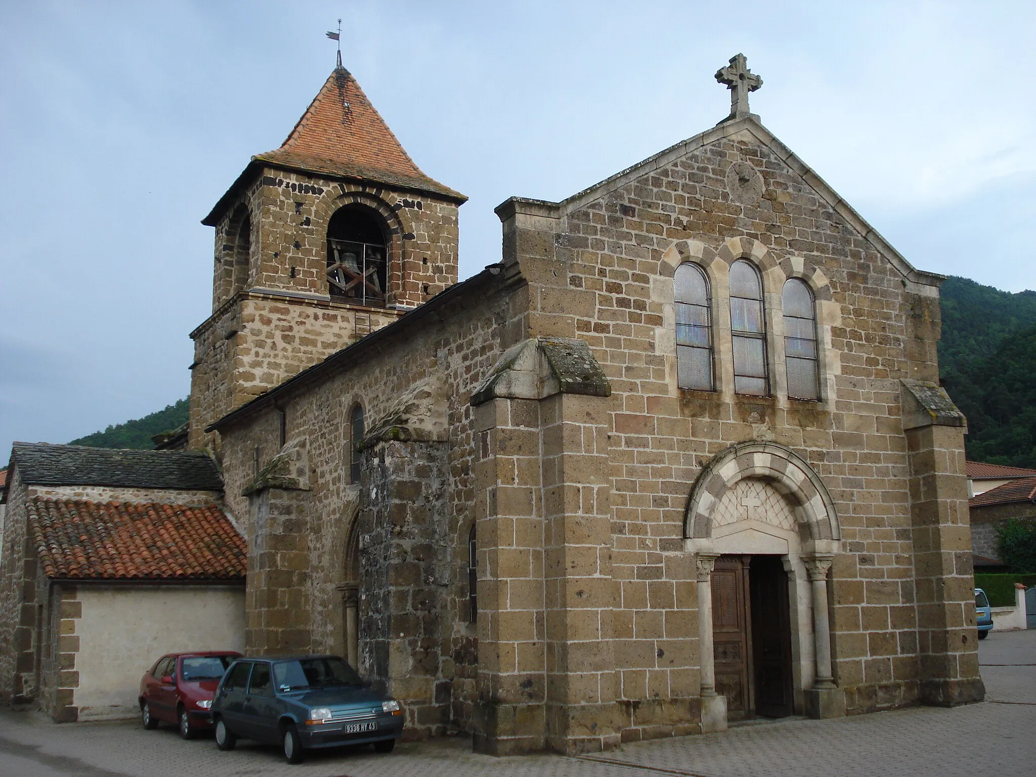 Photo showing: Lavoûte-sur-Loire (Haute-Loire, Fr), church.