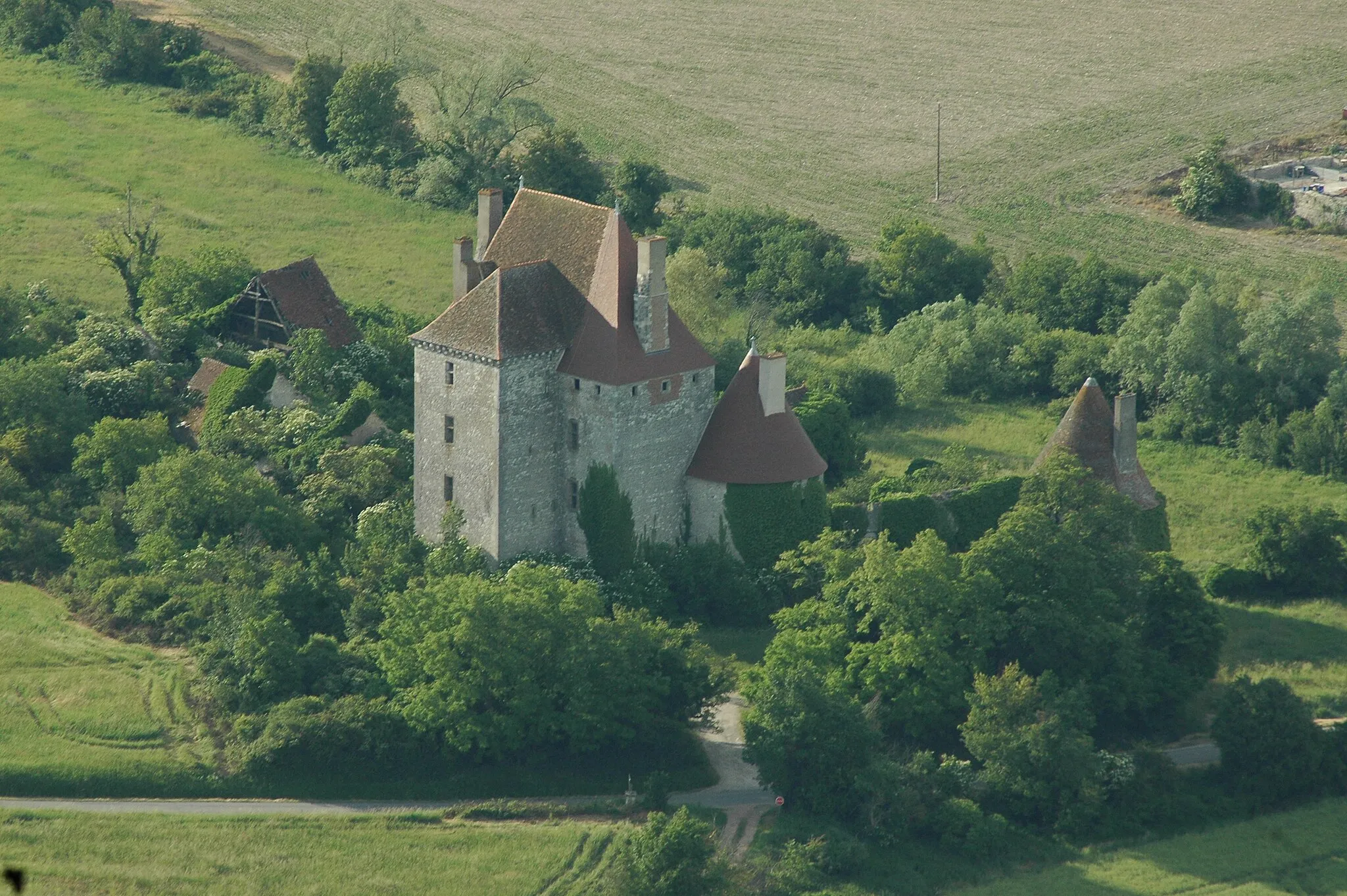 Photo showing: Le château de Fourchaud à Besson, Allier, France.