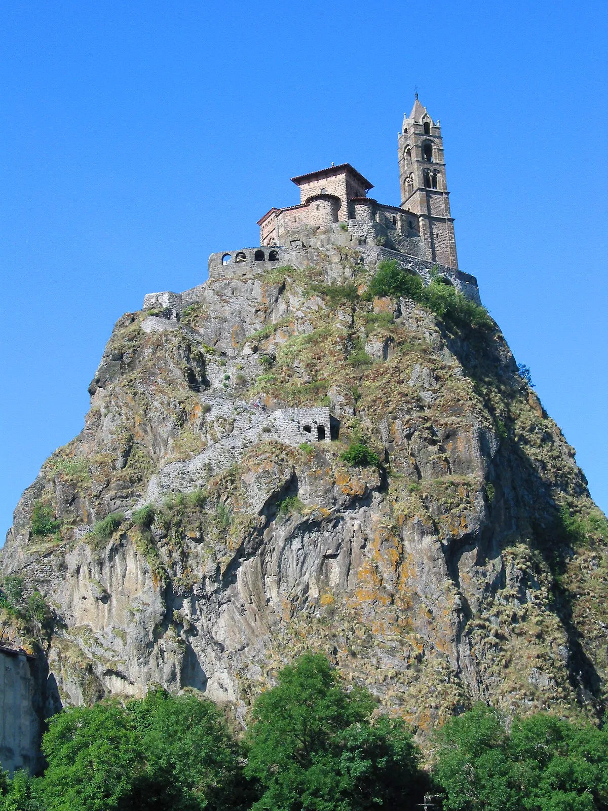 Photo showing: Aiguilhe (Haute-Loire - France), the chapel of Saint Michel (XIth century).