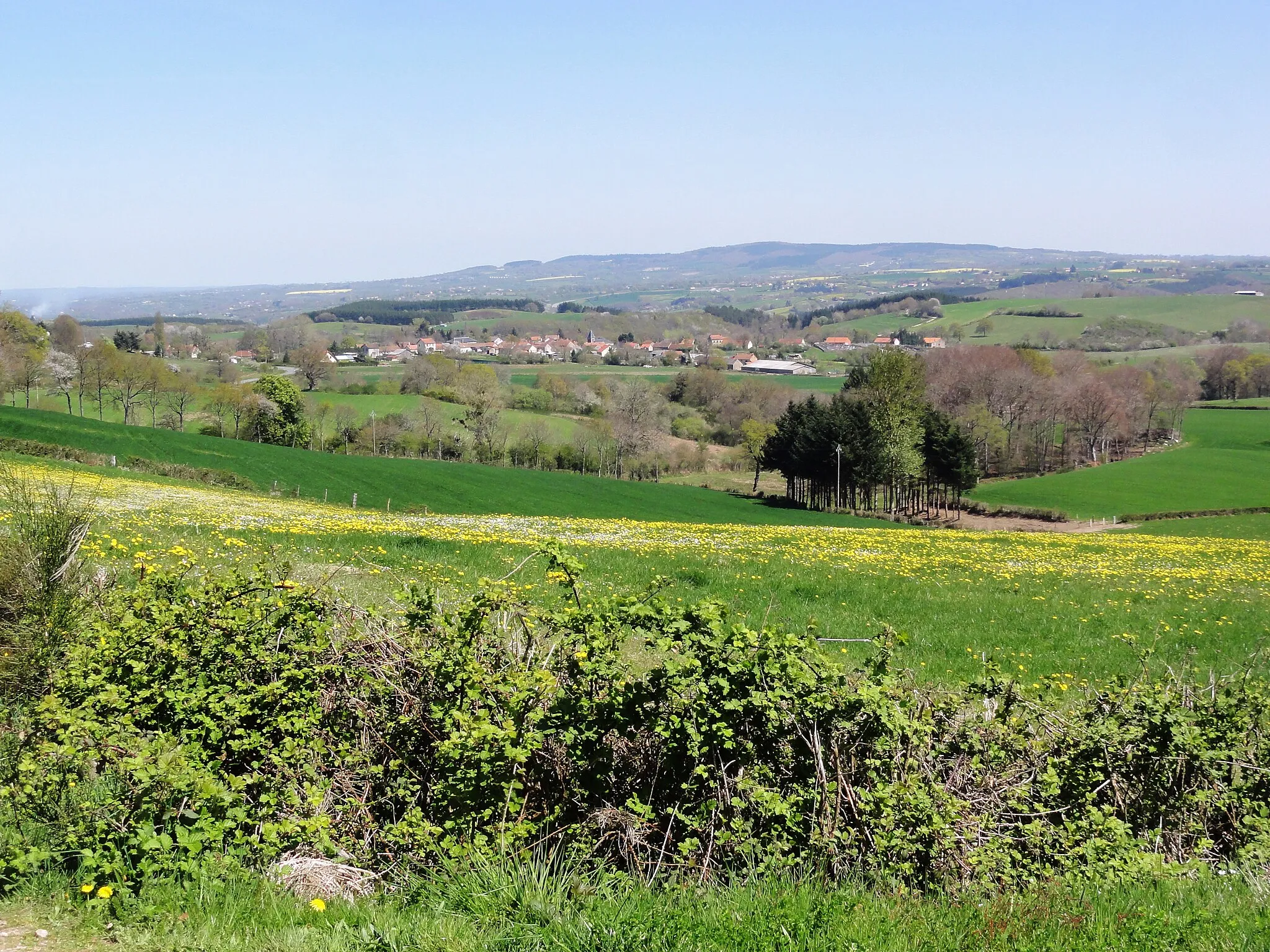 Photo showing: Youx (Puy-de-Dôme) vue sur Youx