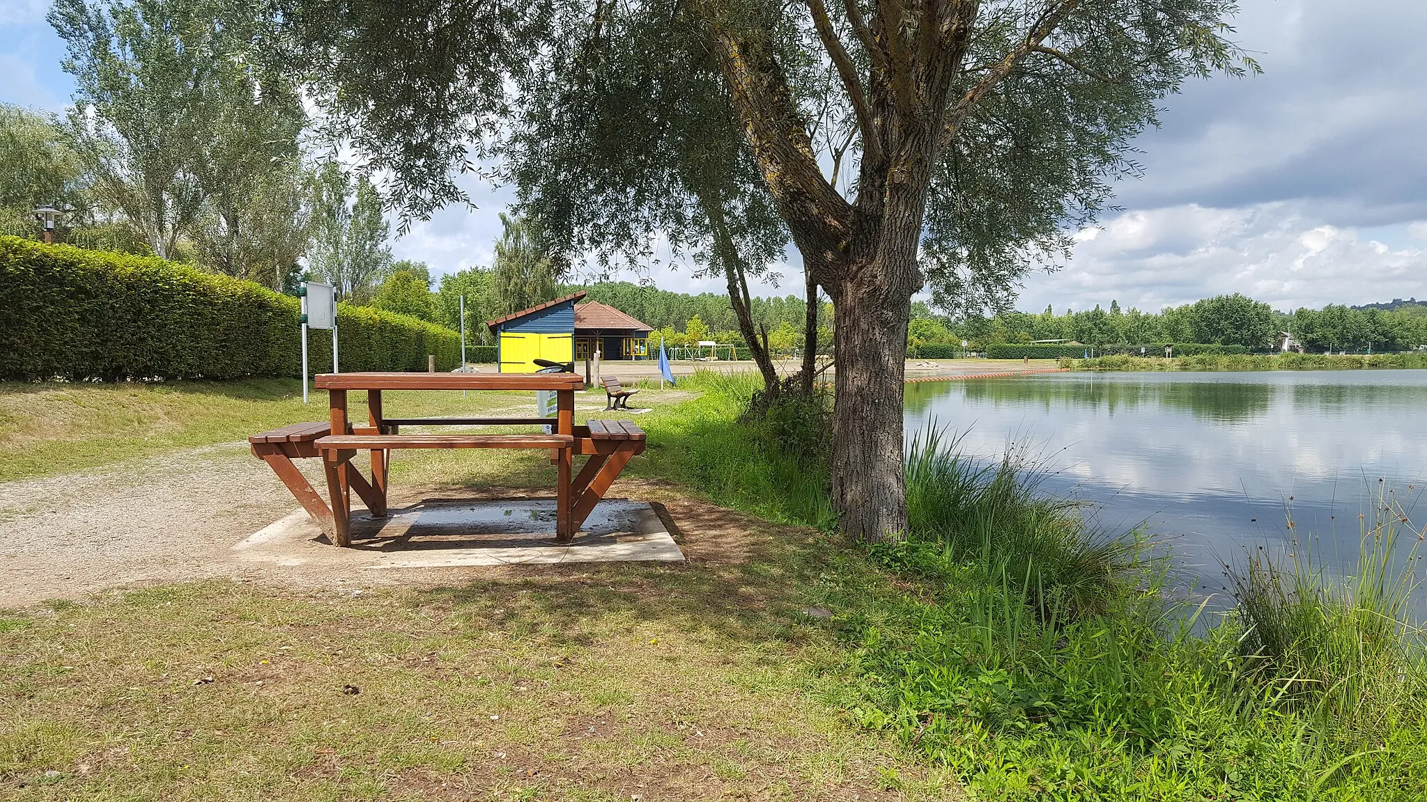 Photo showing: Base de loisirs ILOA Les Rives de Thiers