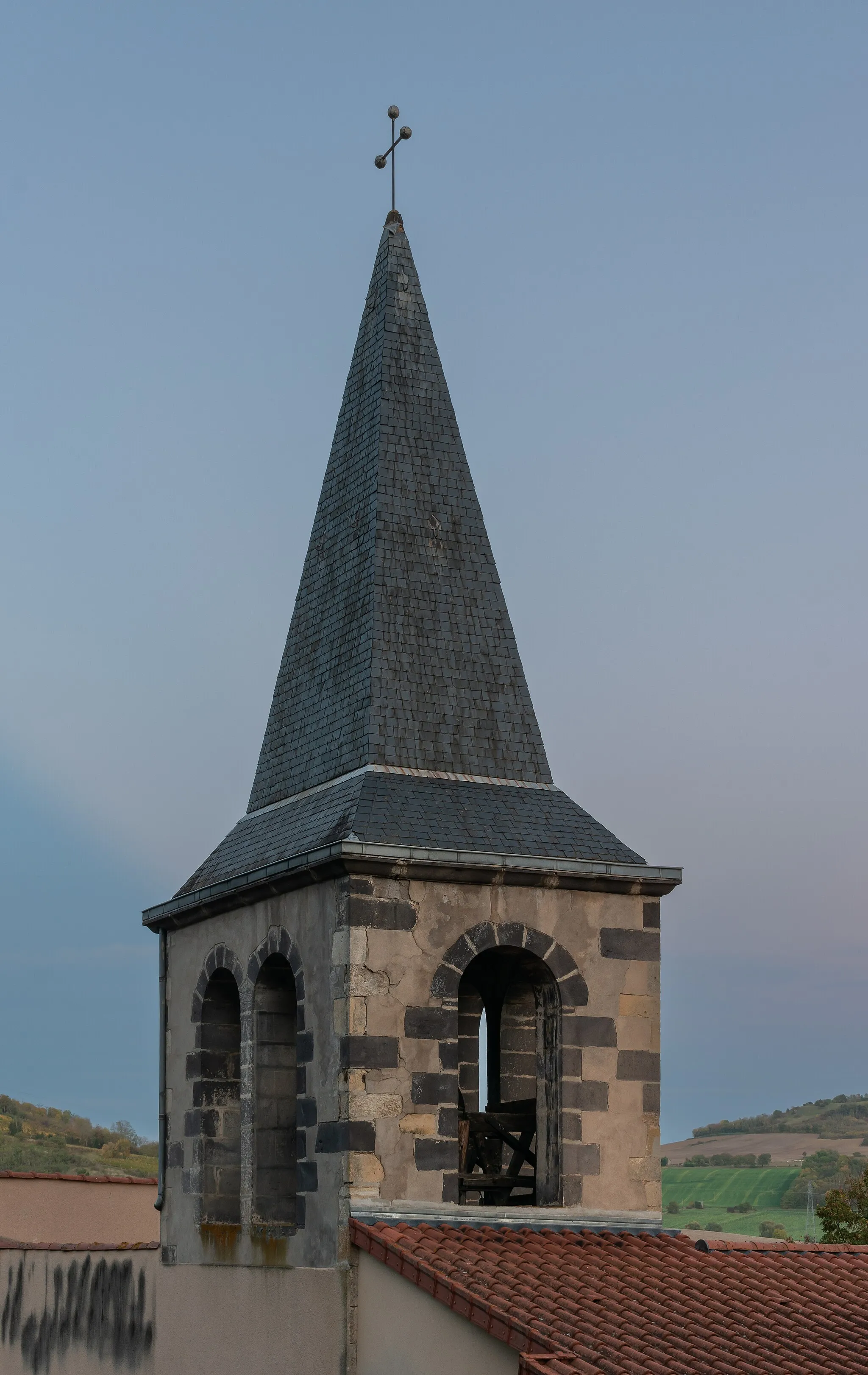 Photo showing: Bell tower of the Saint Bonitus church in Saint-Bonnet-lès-Allier, Puy-de-Dôme, France