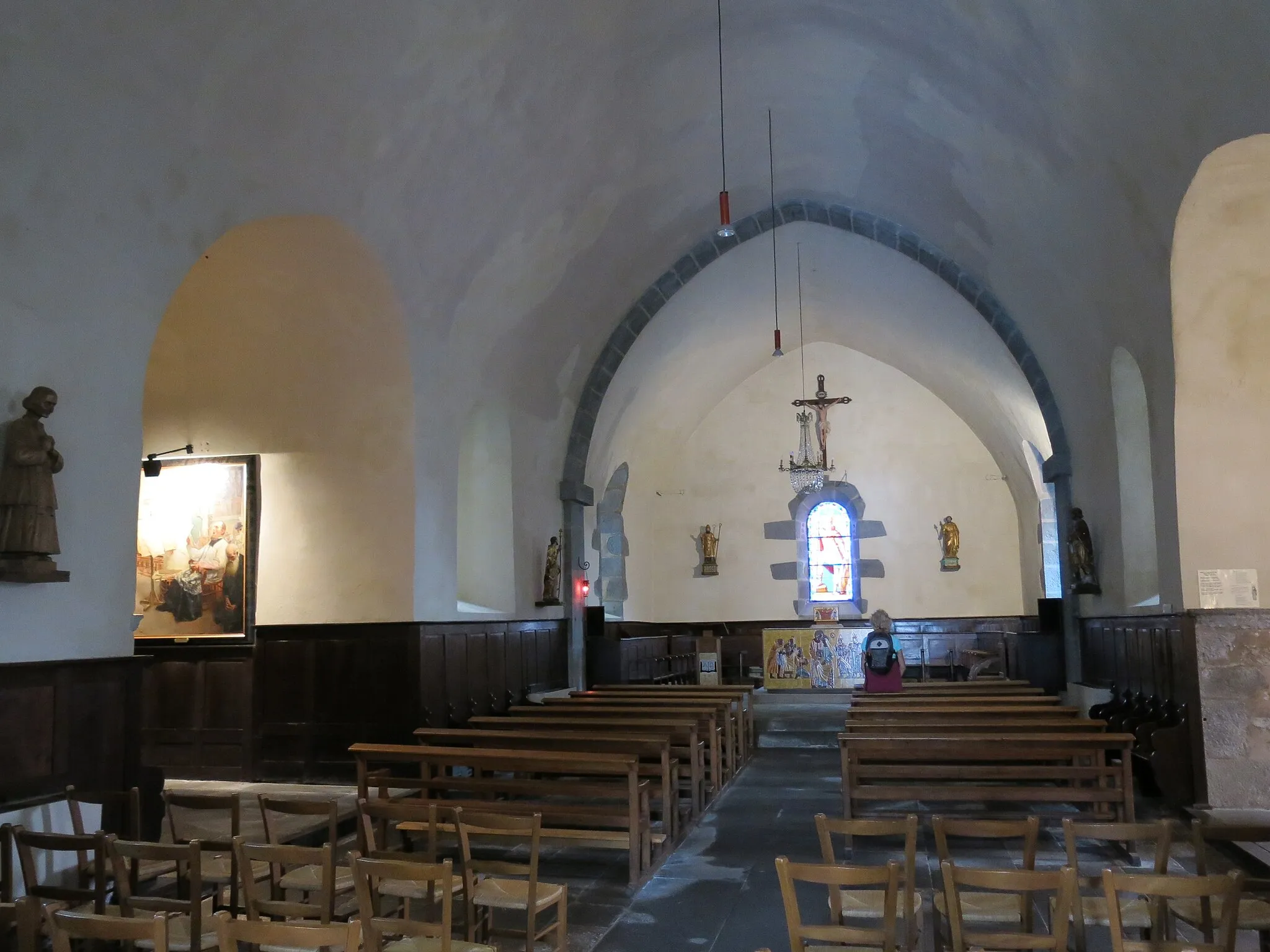 Photo showing: Nave of Saint-Maurice church in Murat-le-Quaire (Puy-de-Dôme, France).