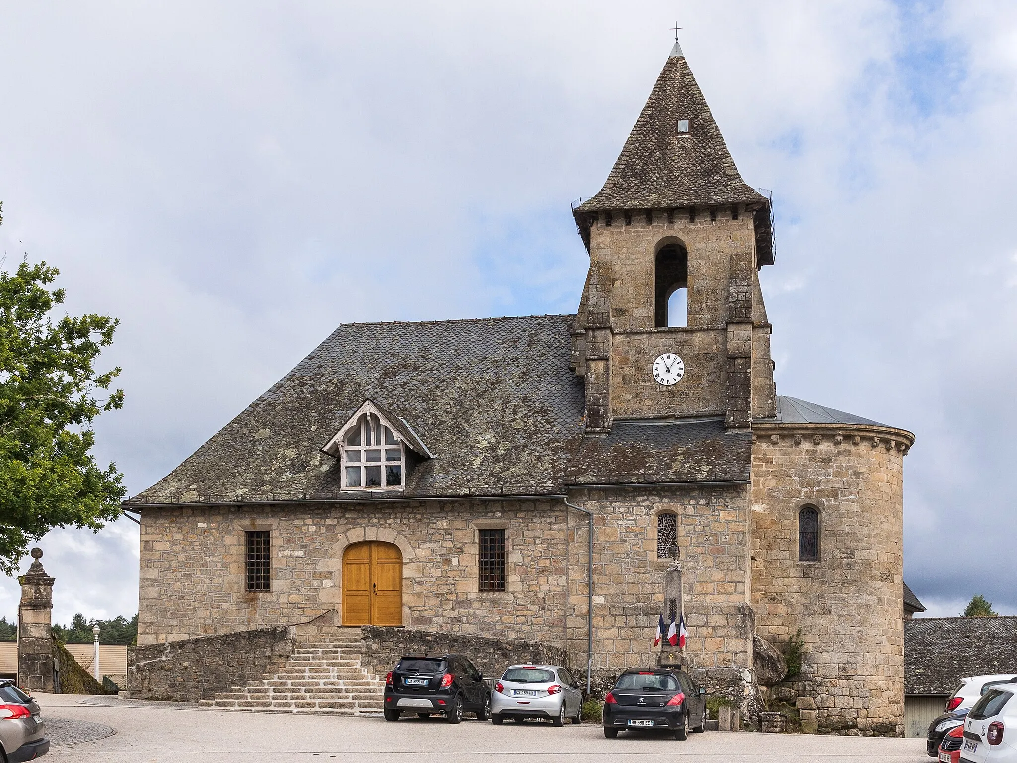 Photo showing: Église Saint-Laurent, Servières-le-Château