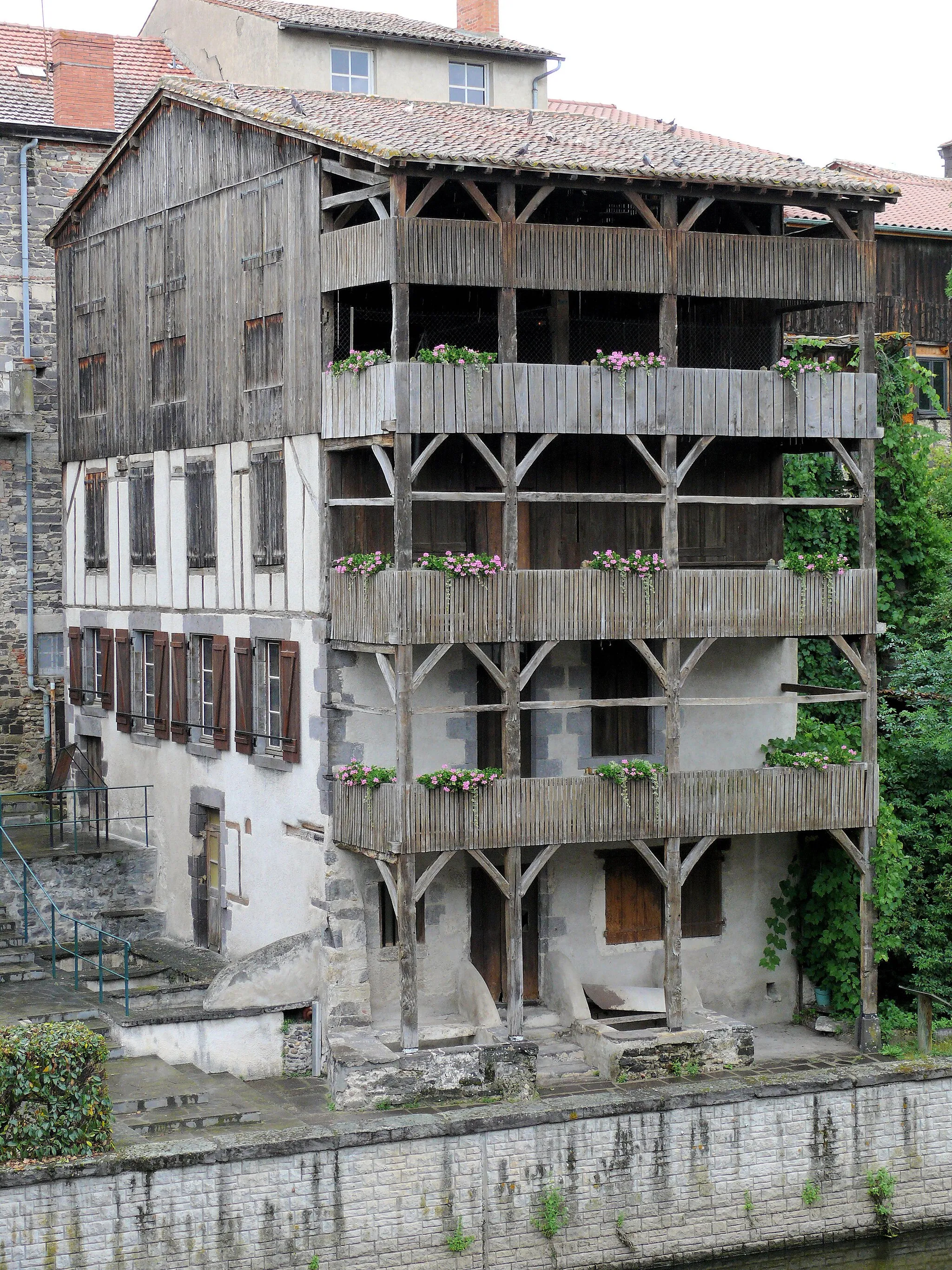 Photo showing: Maringues - Ancienne tannerie