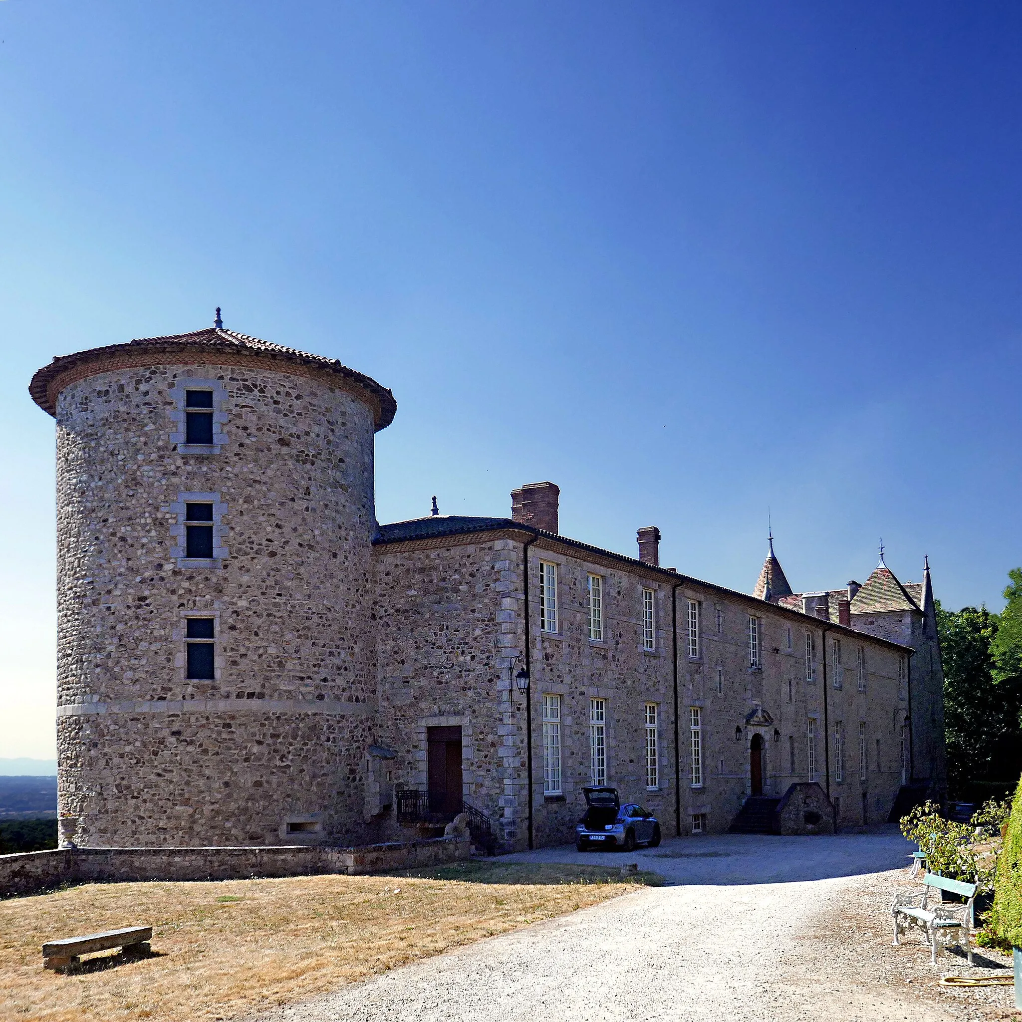 Photo showing: Château de Vollore, 12ème et 17ème siècles
fr.wikipedia.org/wiki/Ch%C3%A2teau_de_Vollore
www.chateauvollore.com/
www.chateauvollore.com/en/

August 2022 - Uploaded 2022/09/14