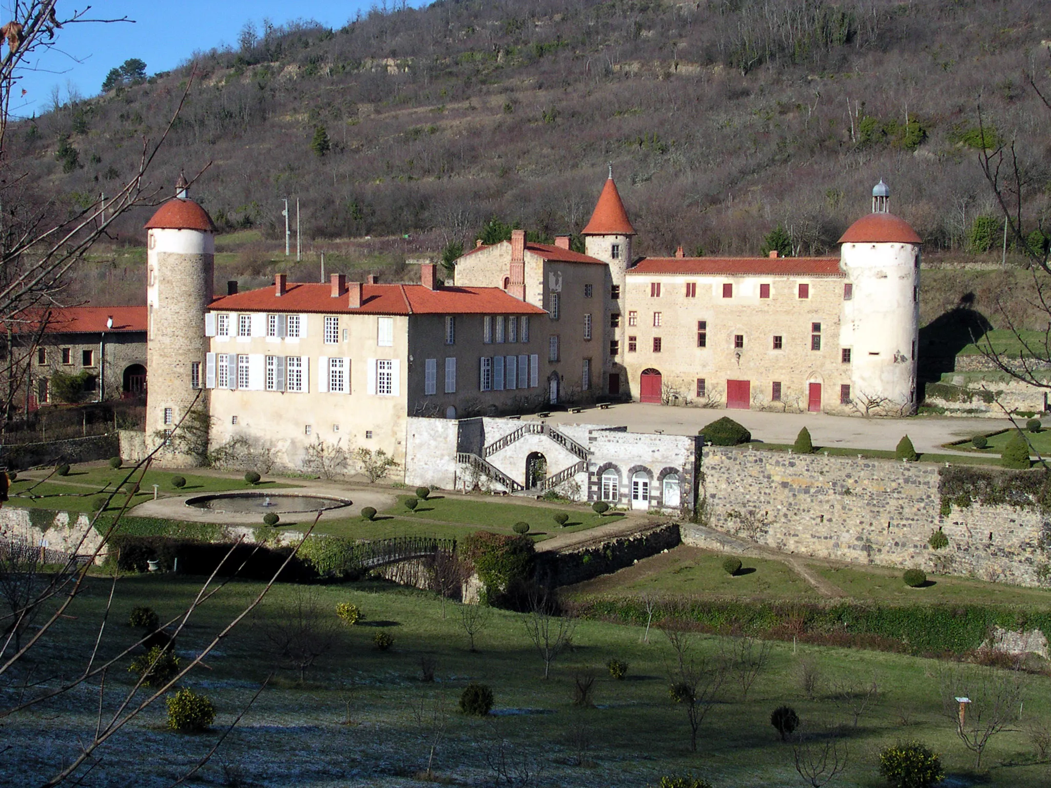 Photo showing: This building is classé au titre des monuments historiques de la France. It is indexed in the base Mérimée, a database of architectural heritage maintained by the French Ministry of Culture, under the reference PA00091947 .