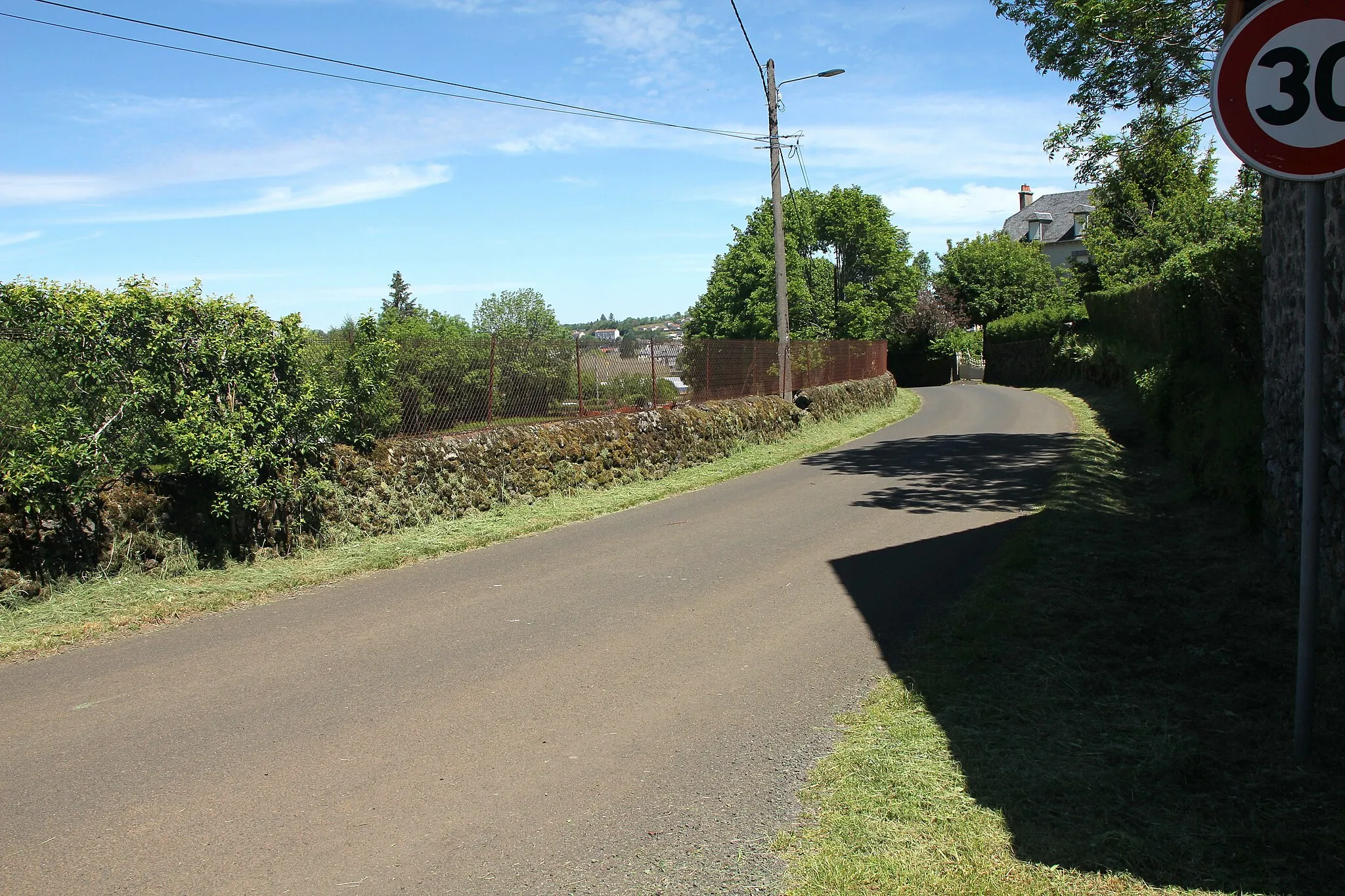 Photo showing: rue André Ribier