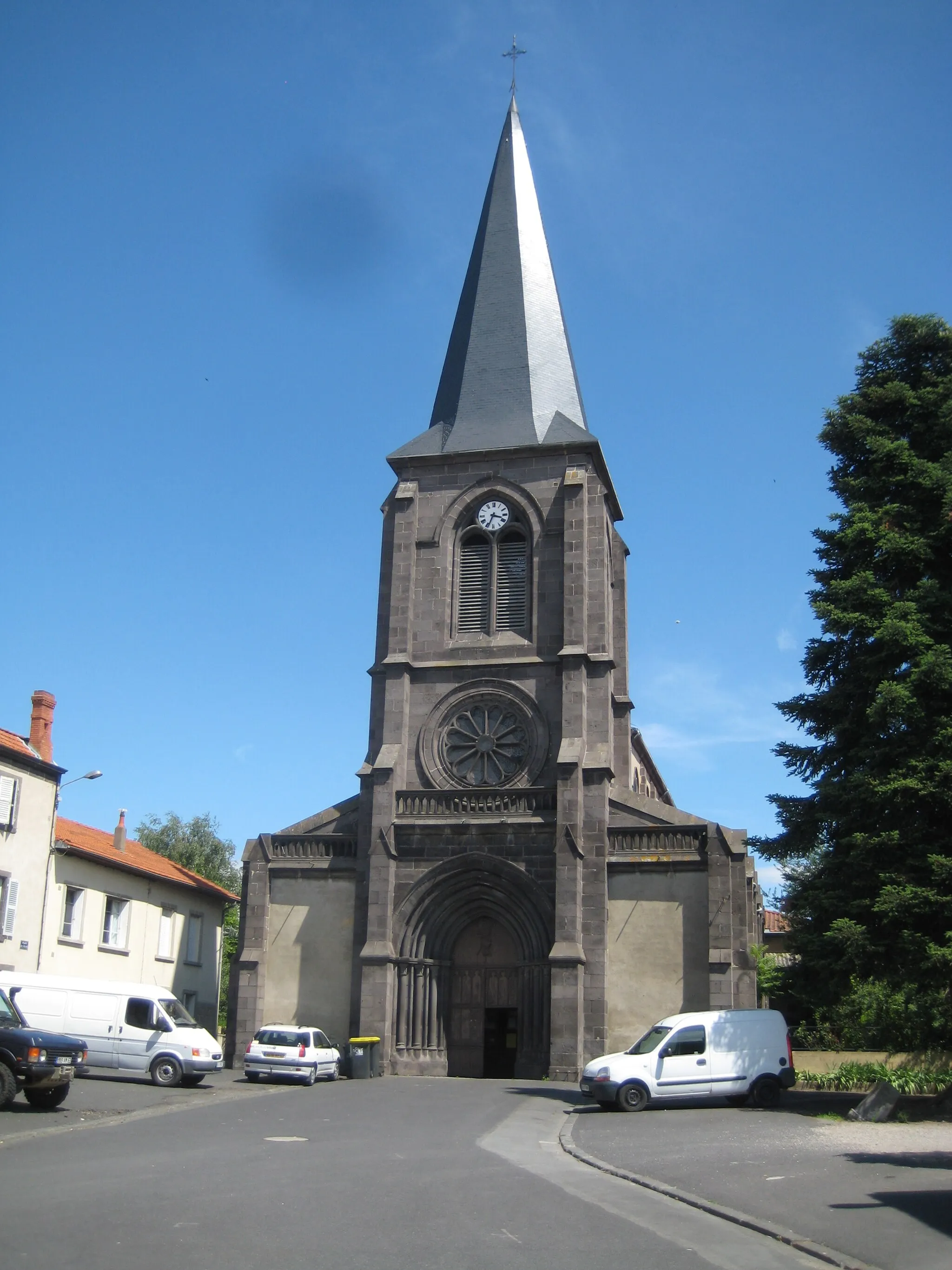 Photo showing: église de Saint-Beauzire