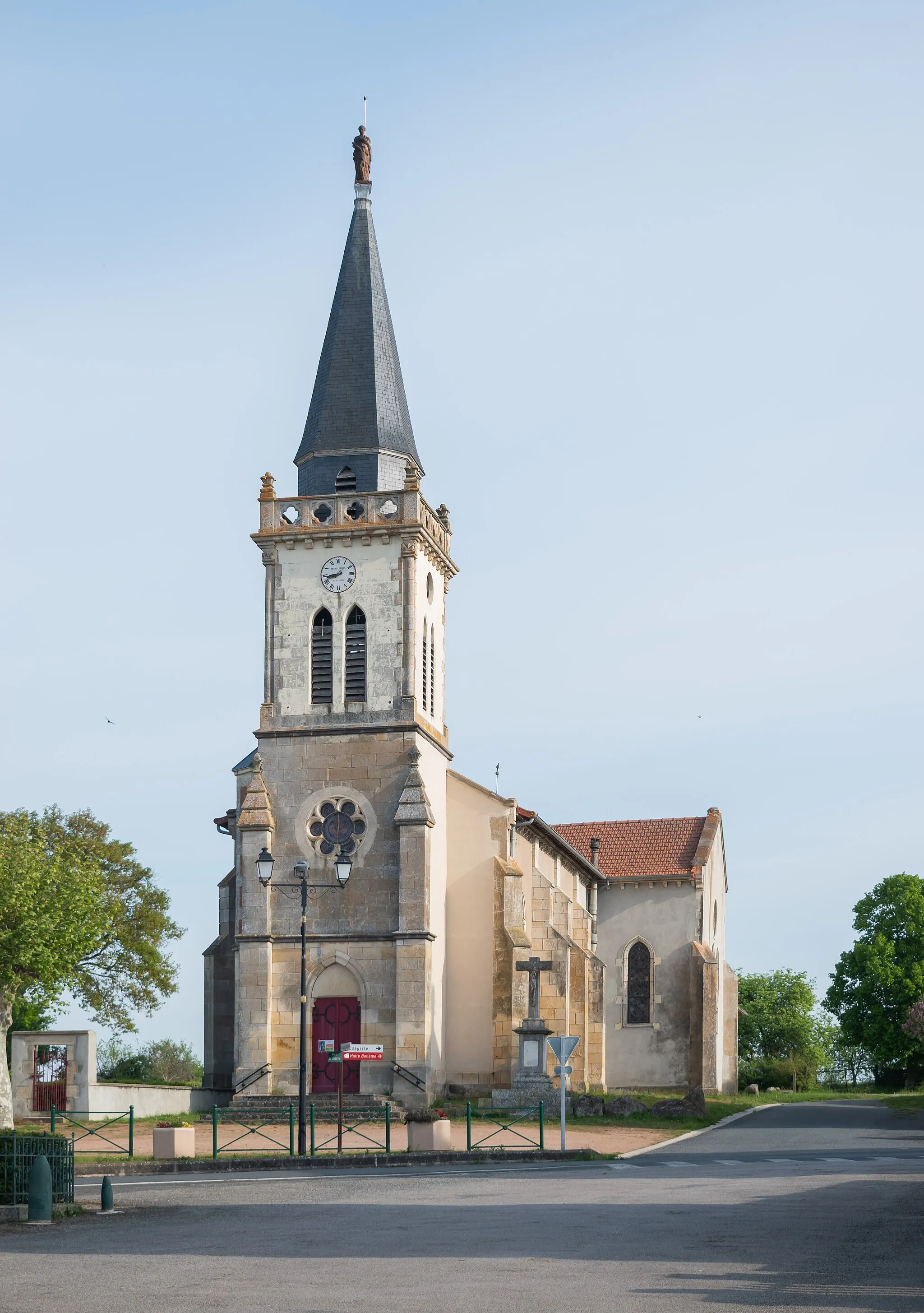 Photo showing: Saint Joseph church in Chambérat, Allier, France