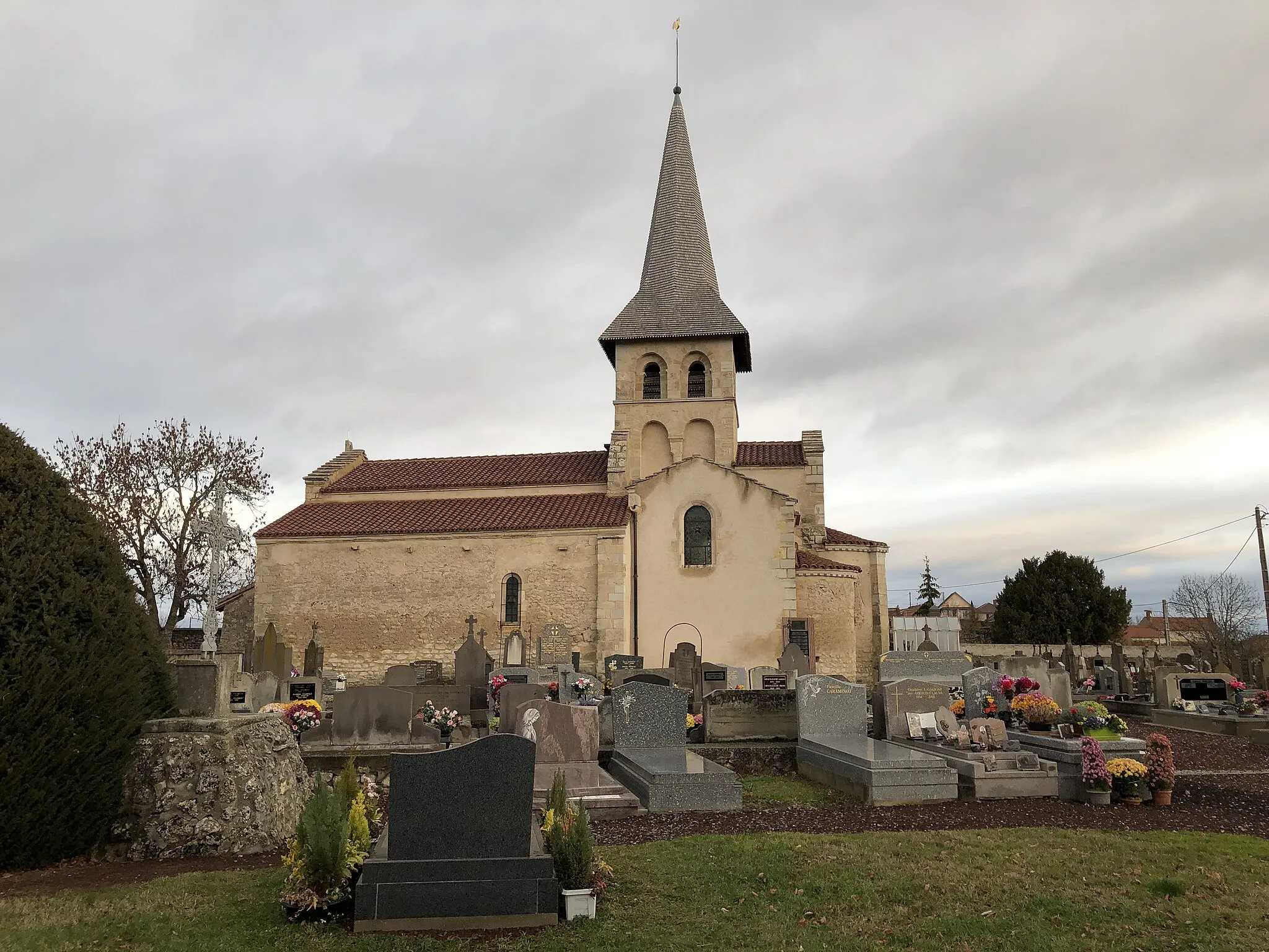 Photo showing: Church Saint Saturnin - Mazerier - 03800 - France