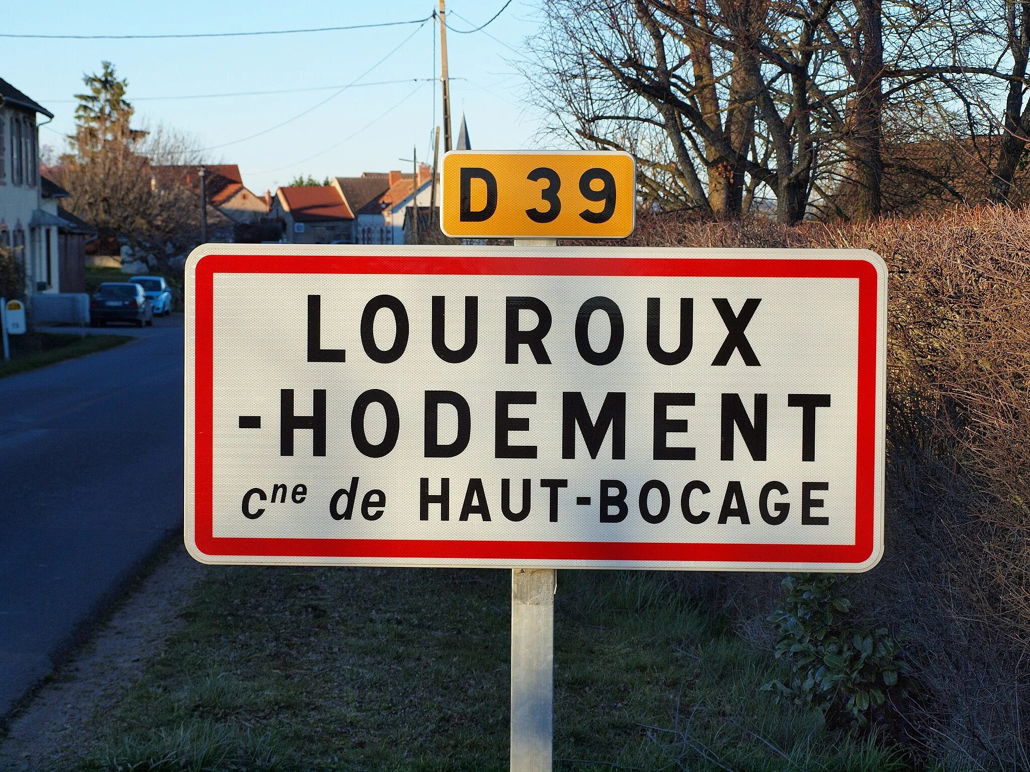 Photo showing: Louroux-Hodement (Allier, France) ; panneau d'agglomération