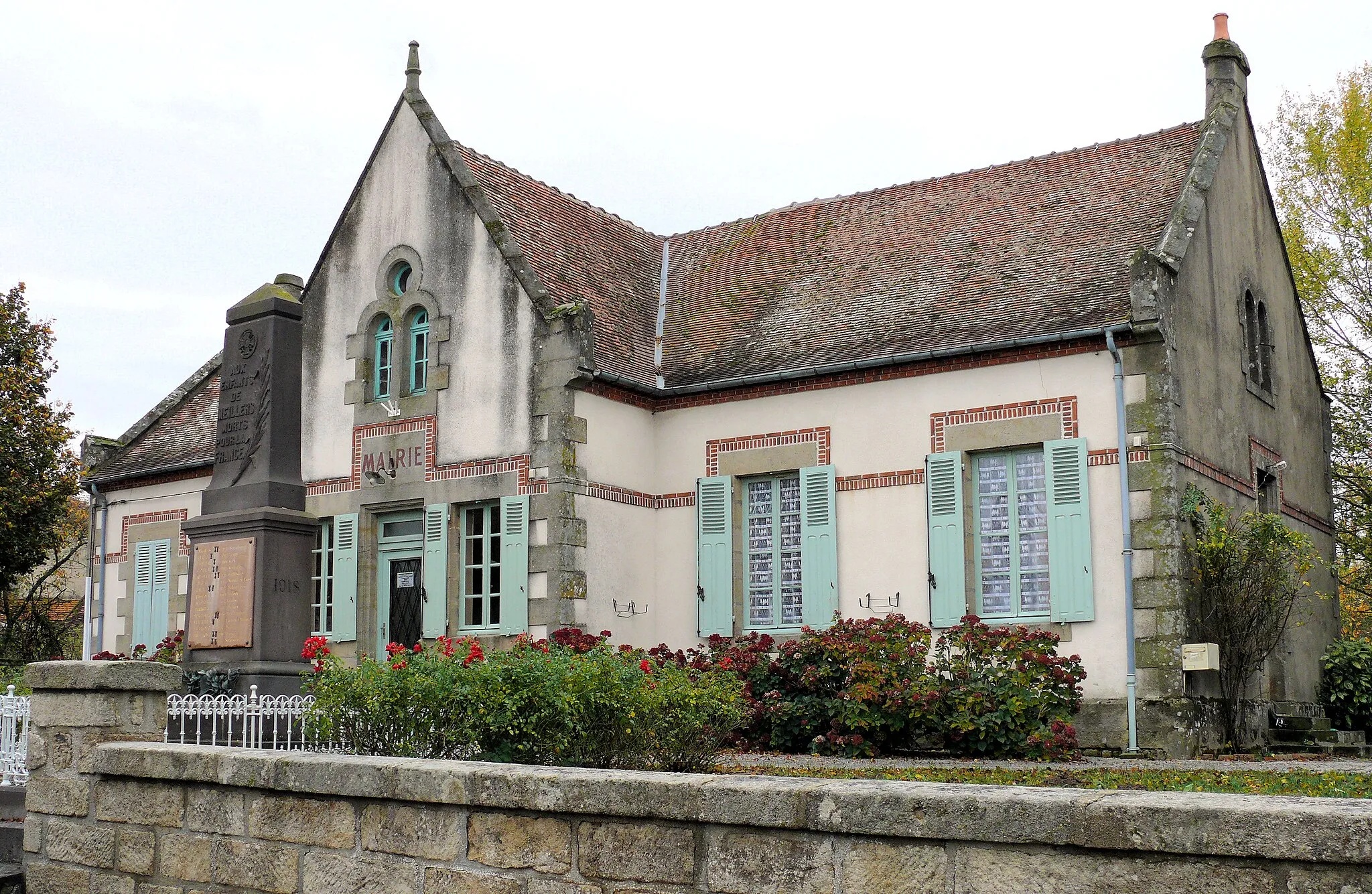 Photo showing: Meillers - Mairie